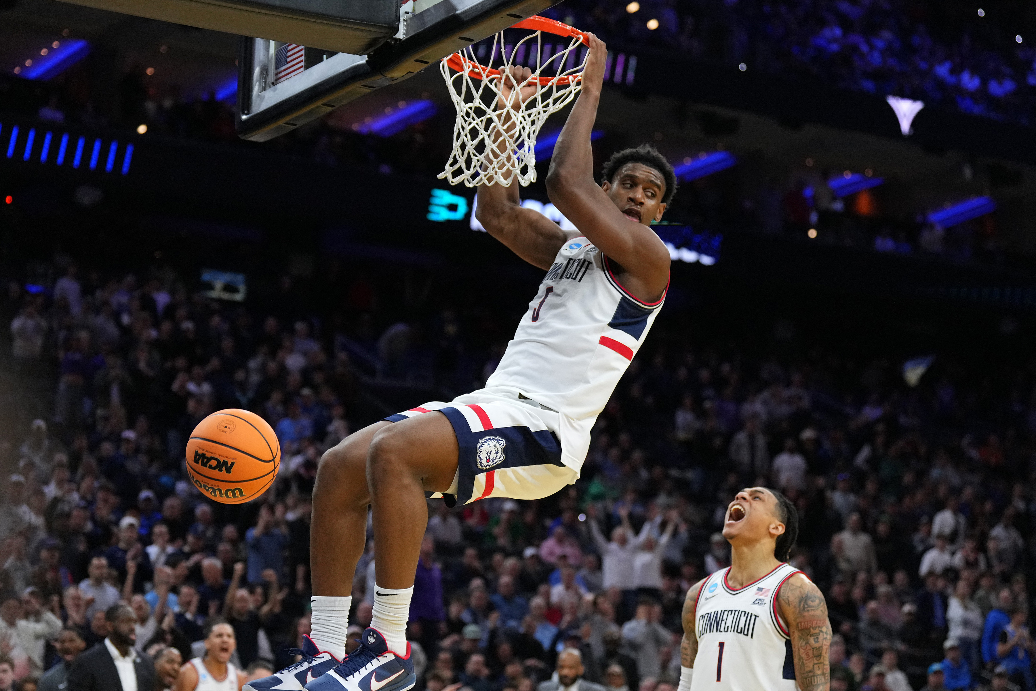 UConn Huskies forward Tarris Reed Jr. (5) dunks the ball as he is featured in our UCLA vs. UConn prediction & picks.