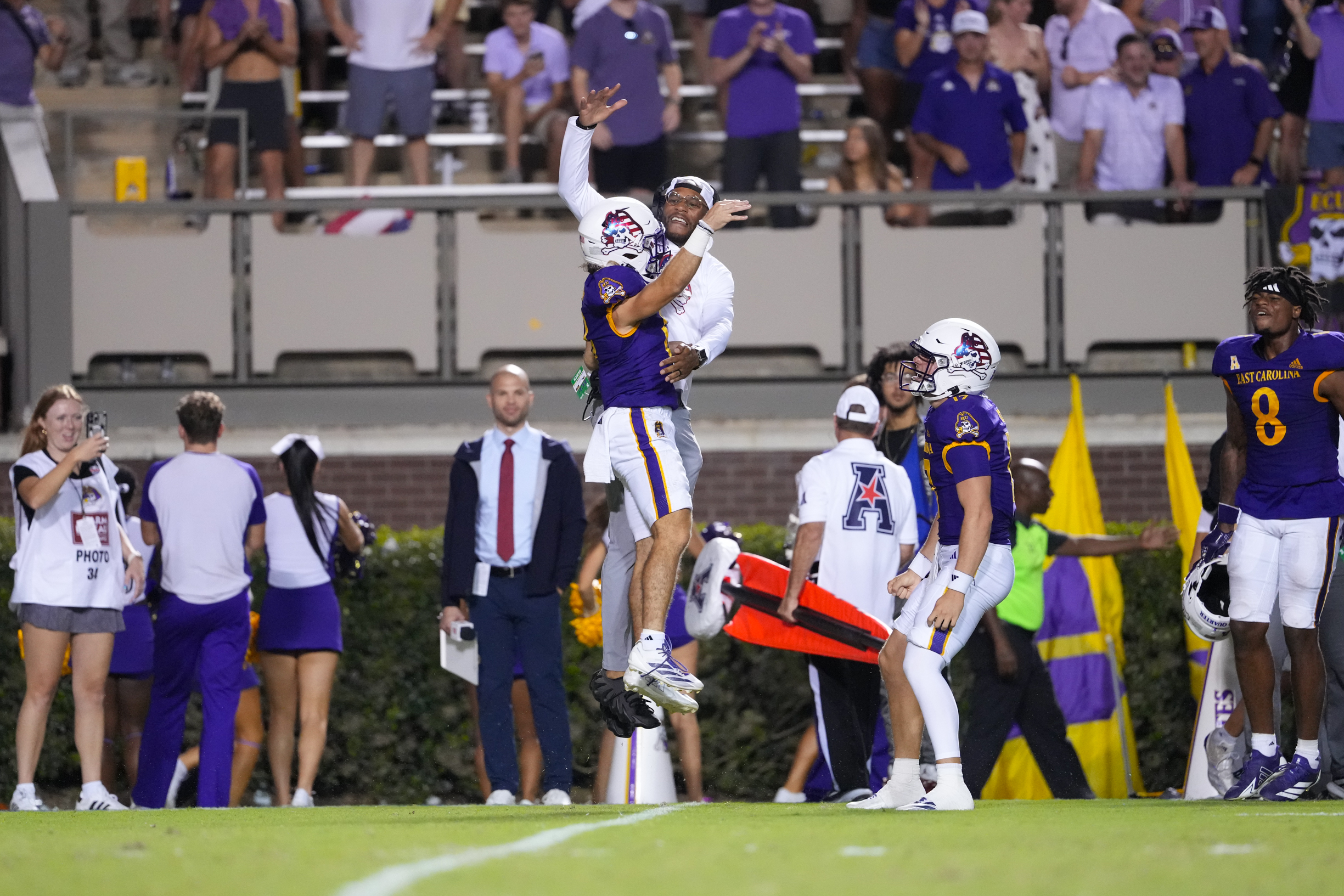 College Football Predictions Week 8: Best Bets & Odds for Thursday