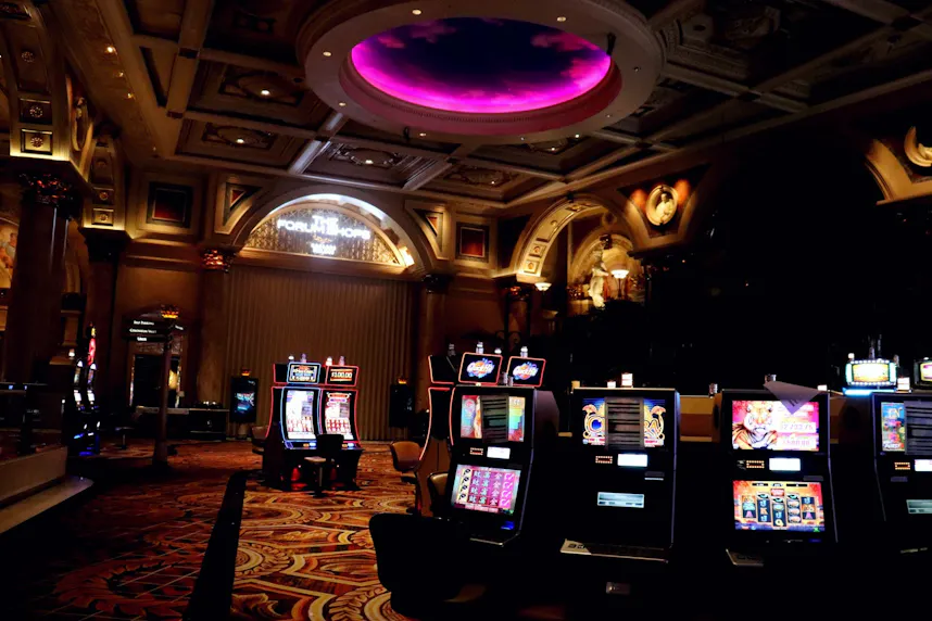Caesars Entertainment Debuts IGT Slot for Online and Retail Locations