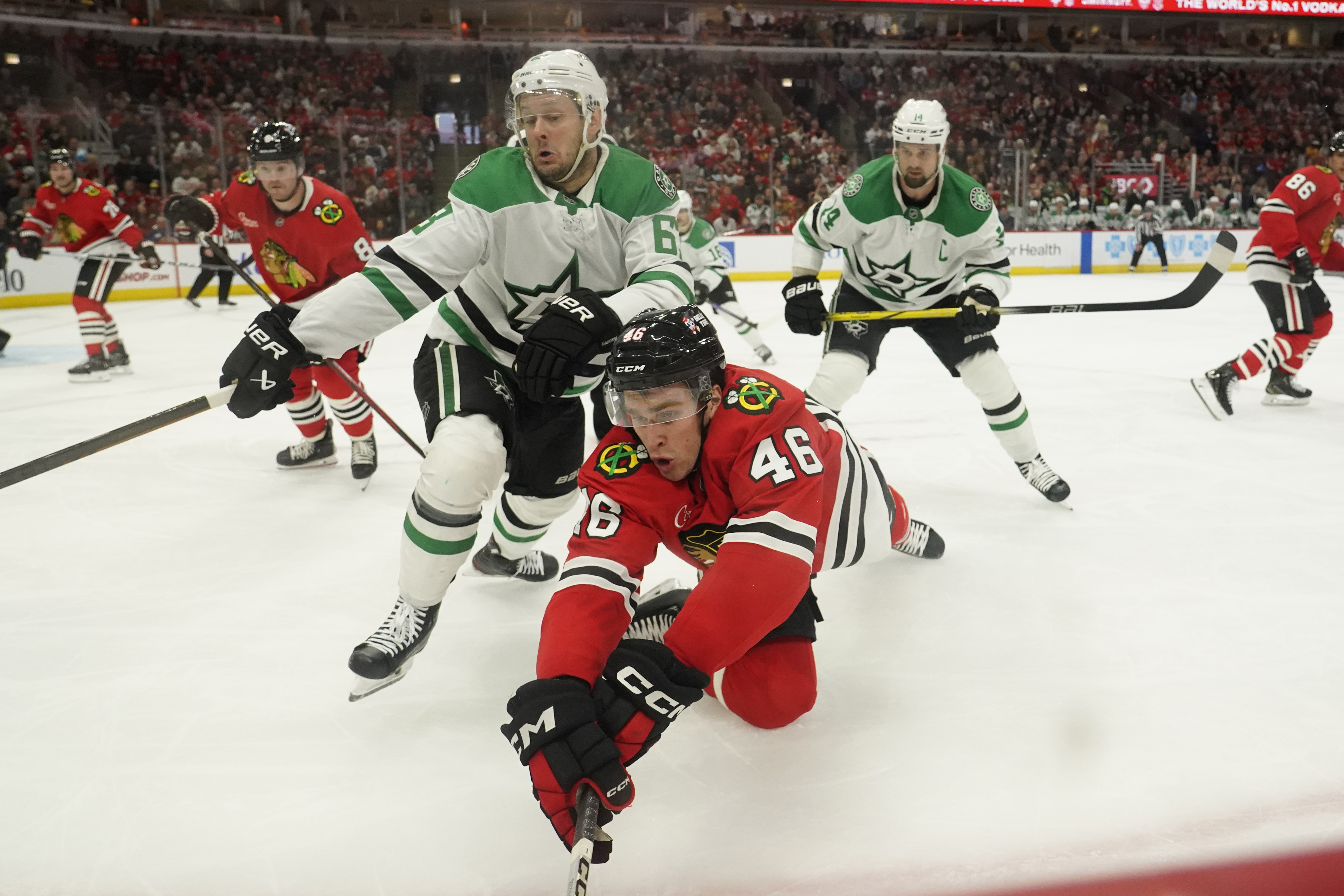 Stars vs. Blackhawks Prediction, Picks & Odds for Tonight's NHL Game