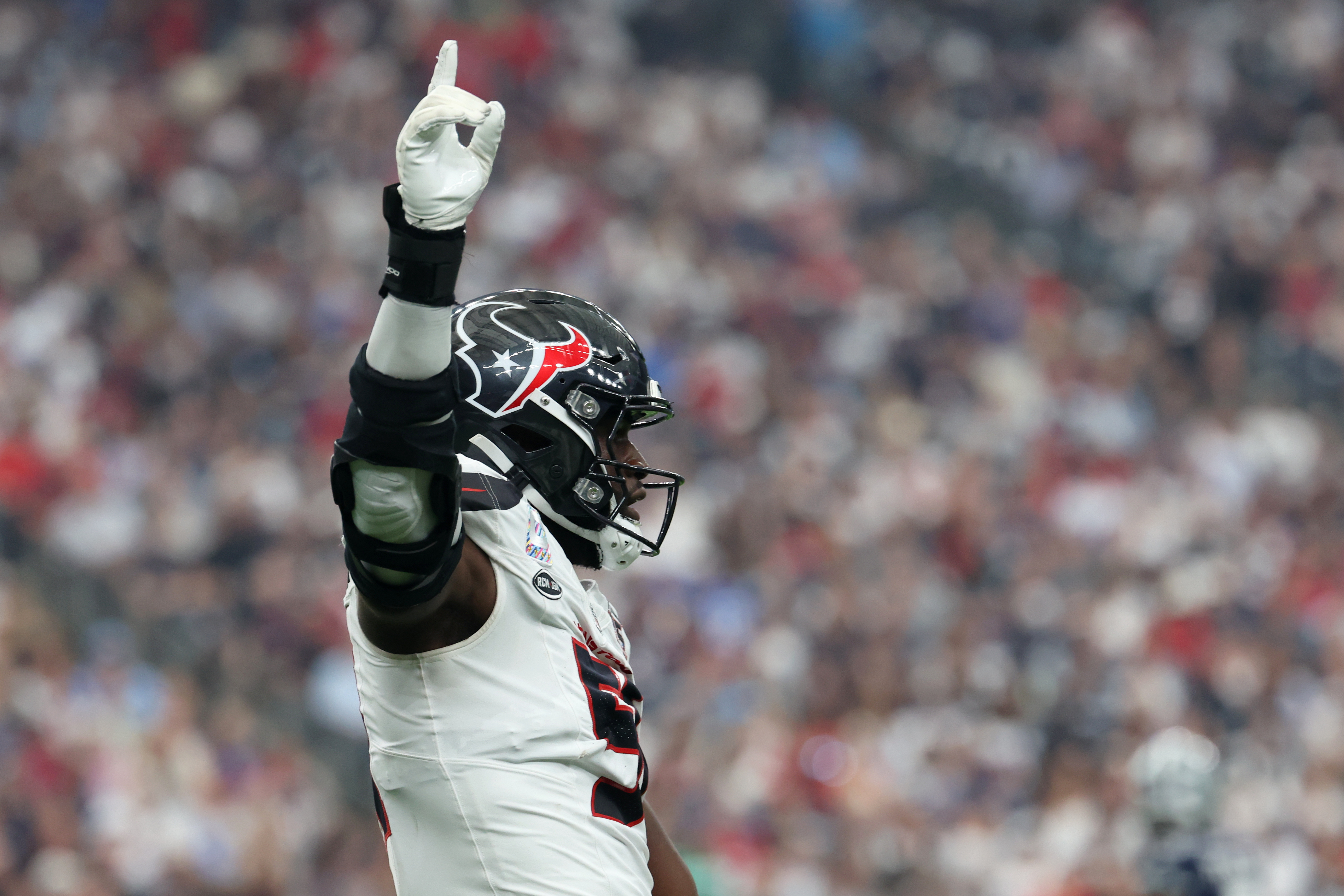 NFL Defensive Player of the Year Odds 2026-27: Will Anderson Jr. Tops Board Ahead of Week 6
