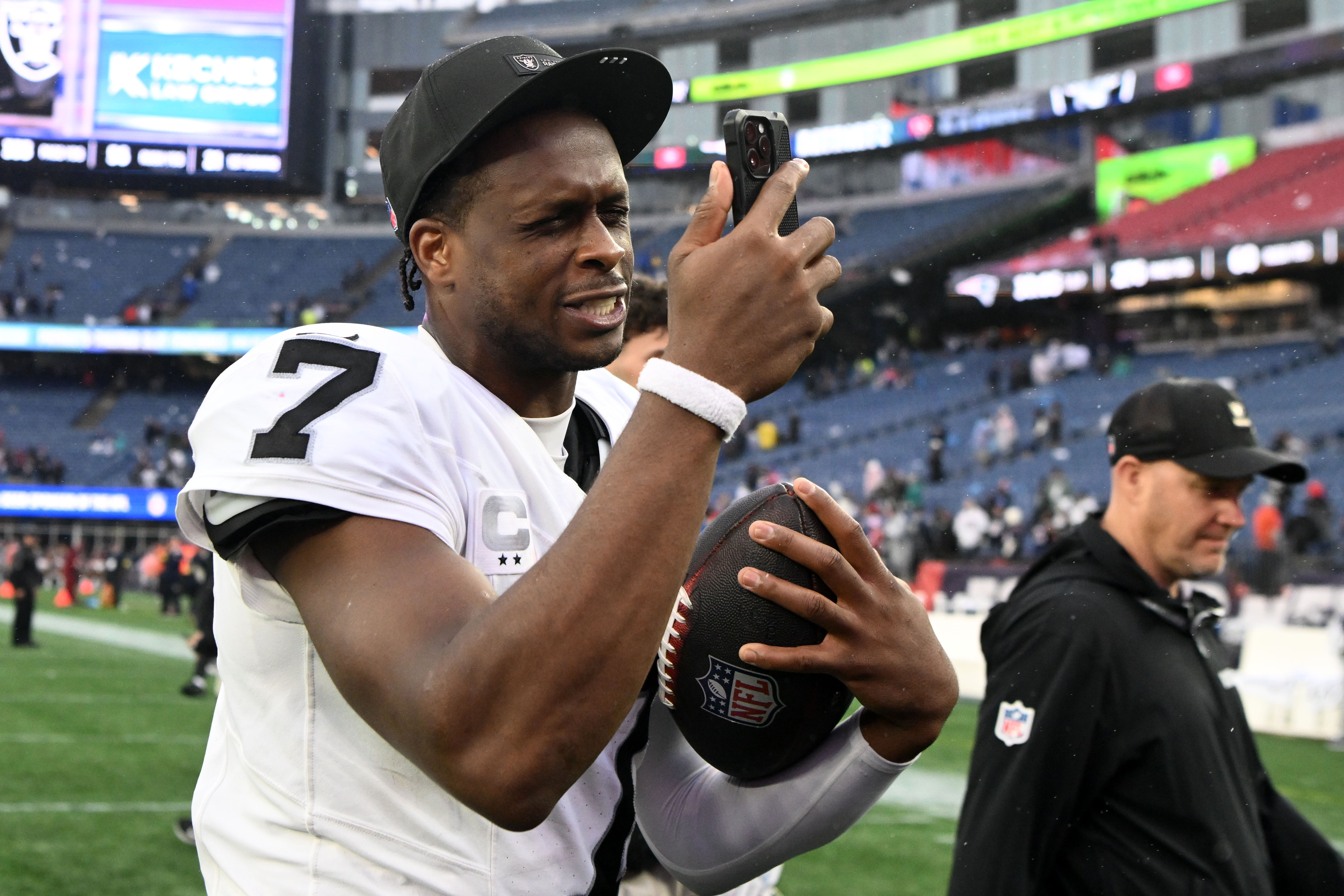 Early Chargers vs. Raiders Prediction, Odds & Picks: NFL Week 2 Best Bets for MNF