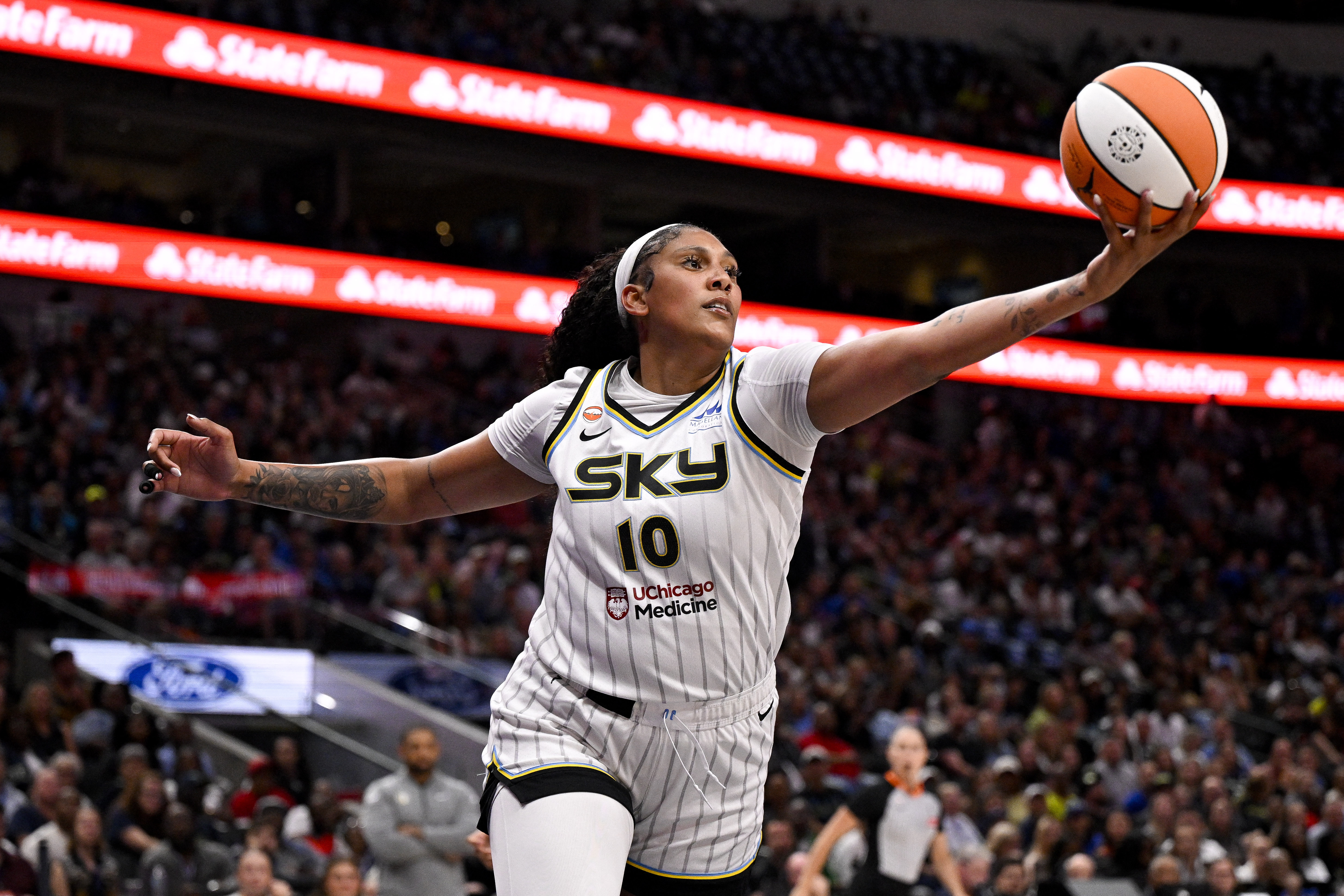 Chicago Sky center Kamilla Cardoso (10) grabs a rebound as we break down our Sky vs. Storm prediction.