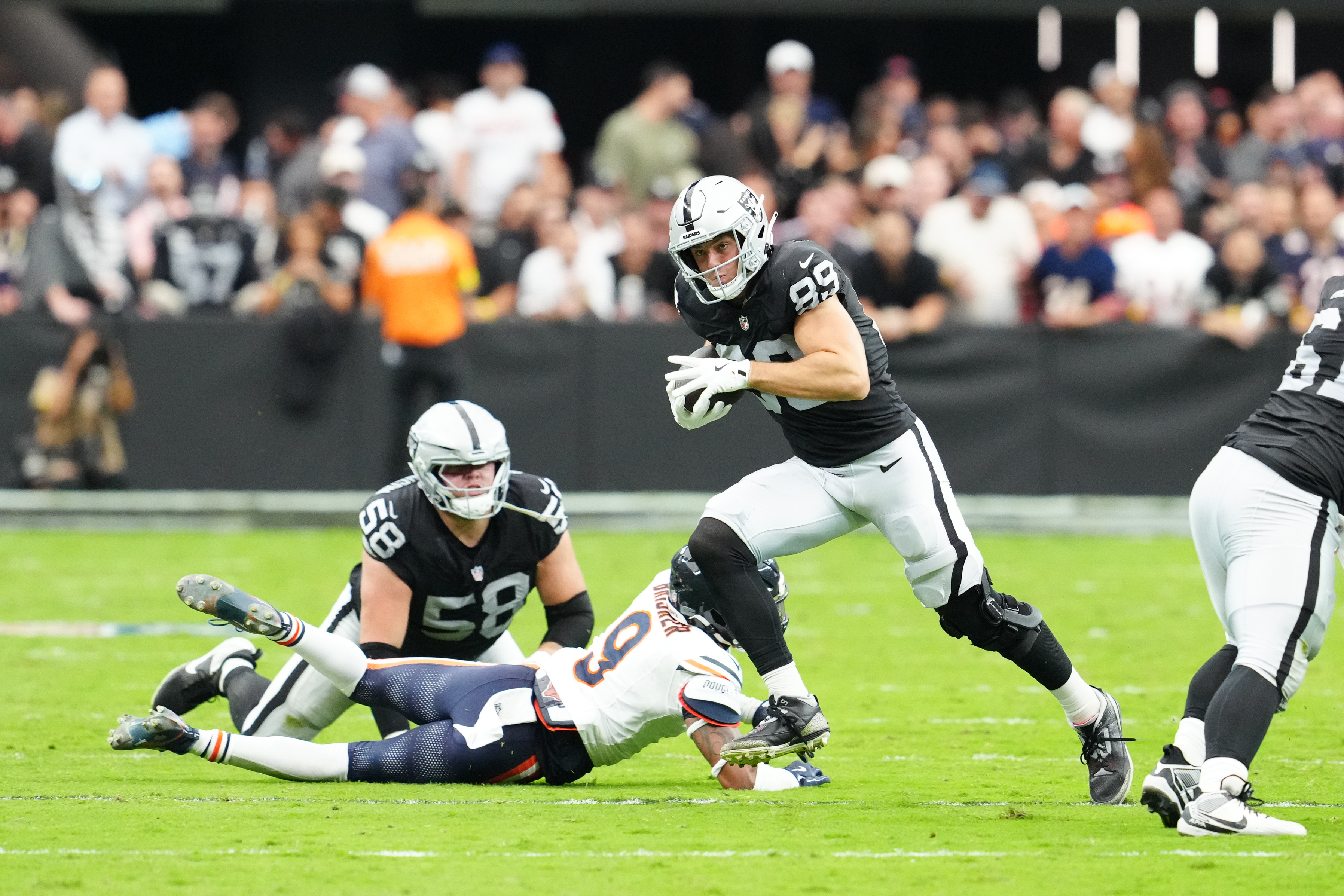 Anytime Touchdown Scorer Predictions & Picks for TNF: Raiders vs. Broncos