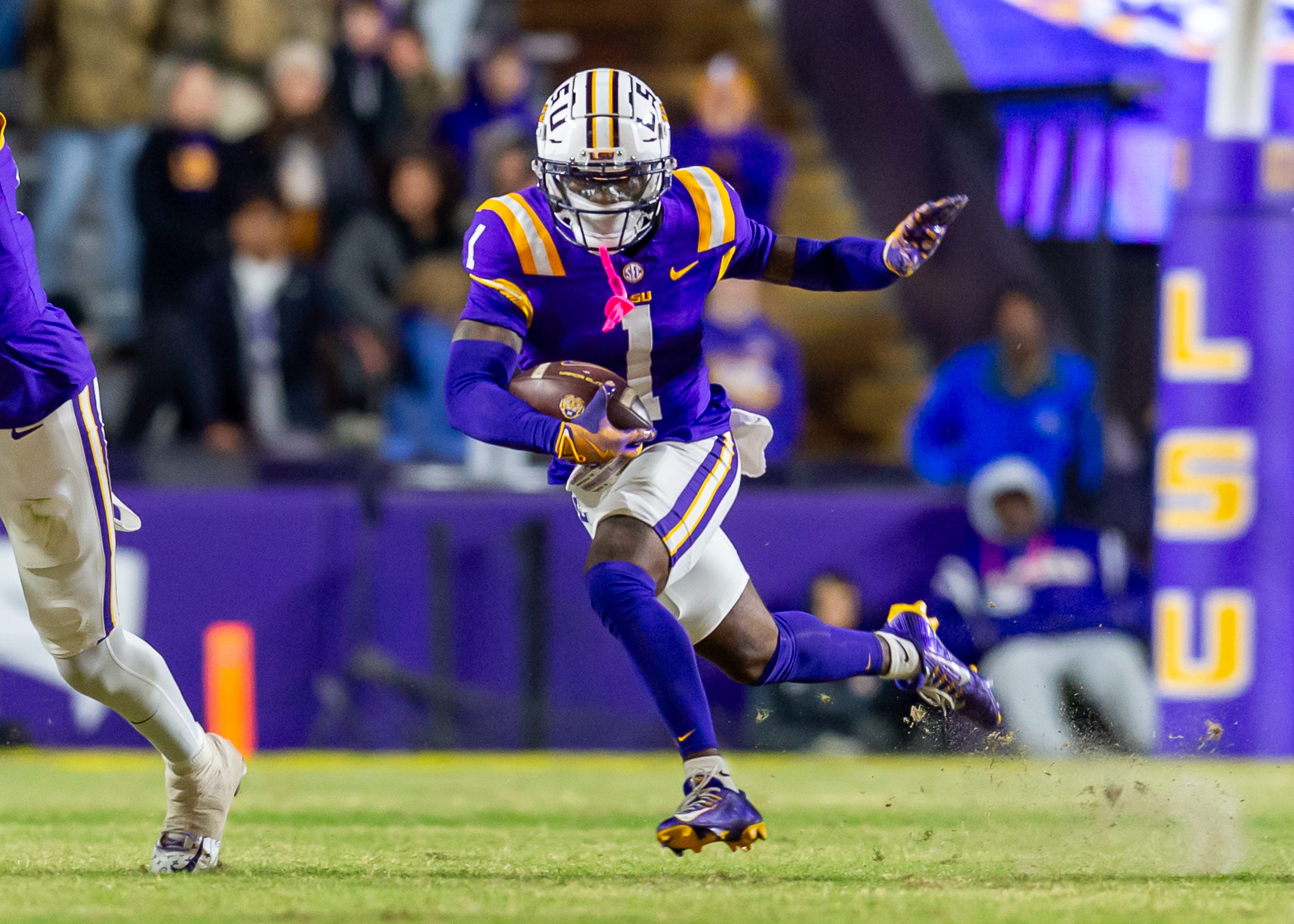 College Football Opening Odds for Week 1: Betting Lines for Top 25 Matchups