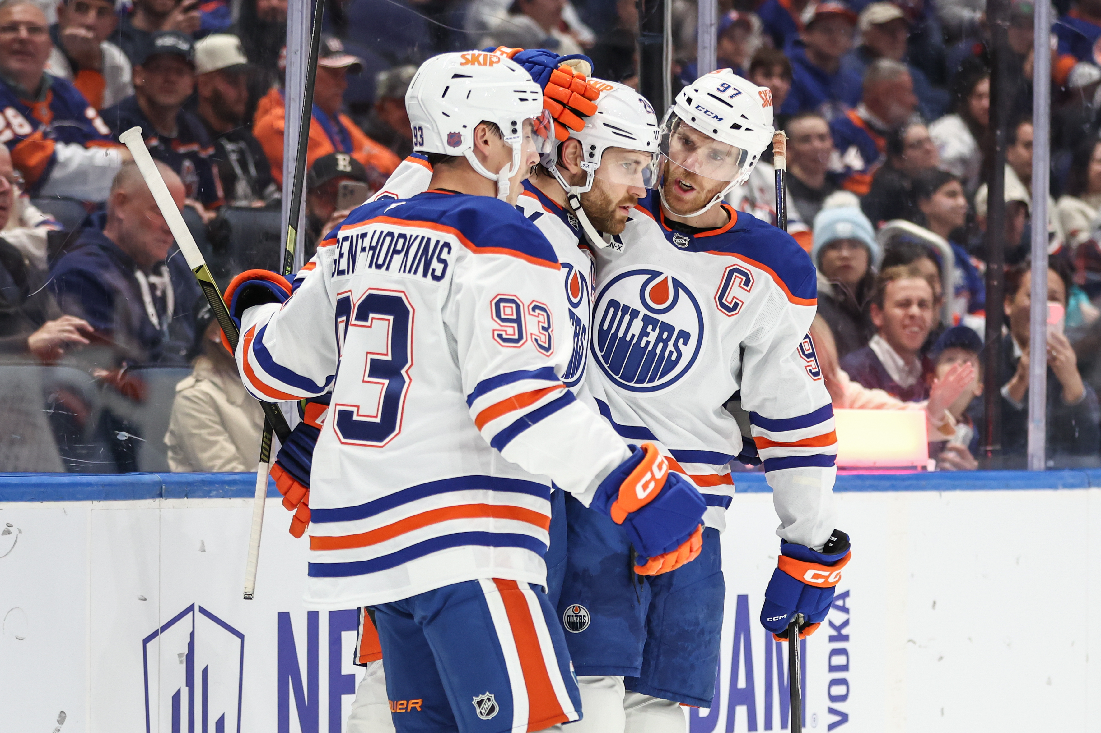 NHL Player Props Today: Anytime Goal Scorer Predictions & Expert Picks for Thursday