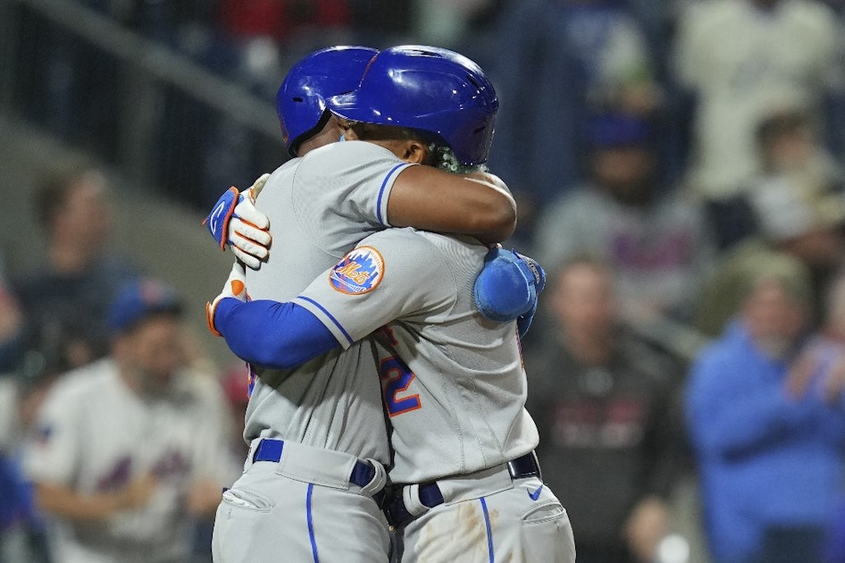 Starling Marte of the New York Mets celebrates with Francisco Lindor  News Photo - Getty Images