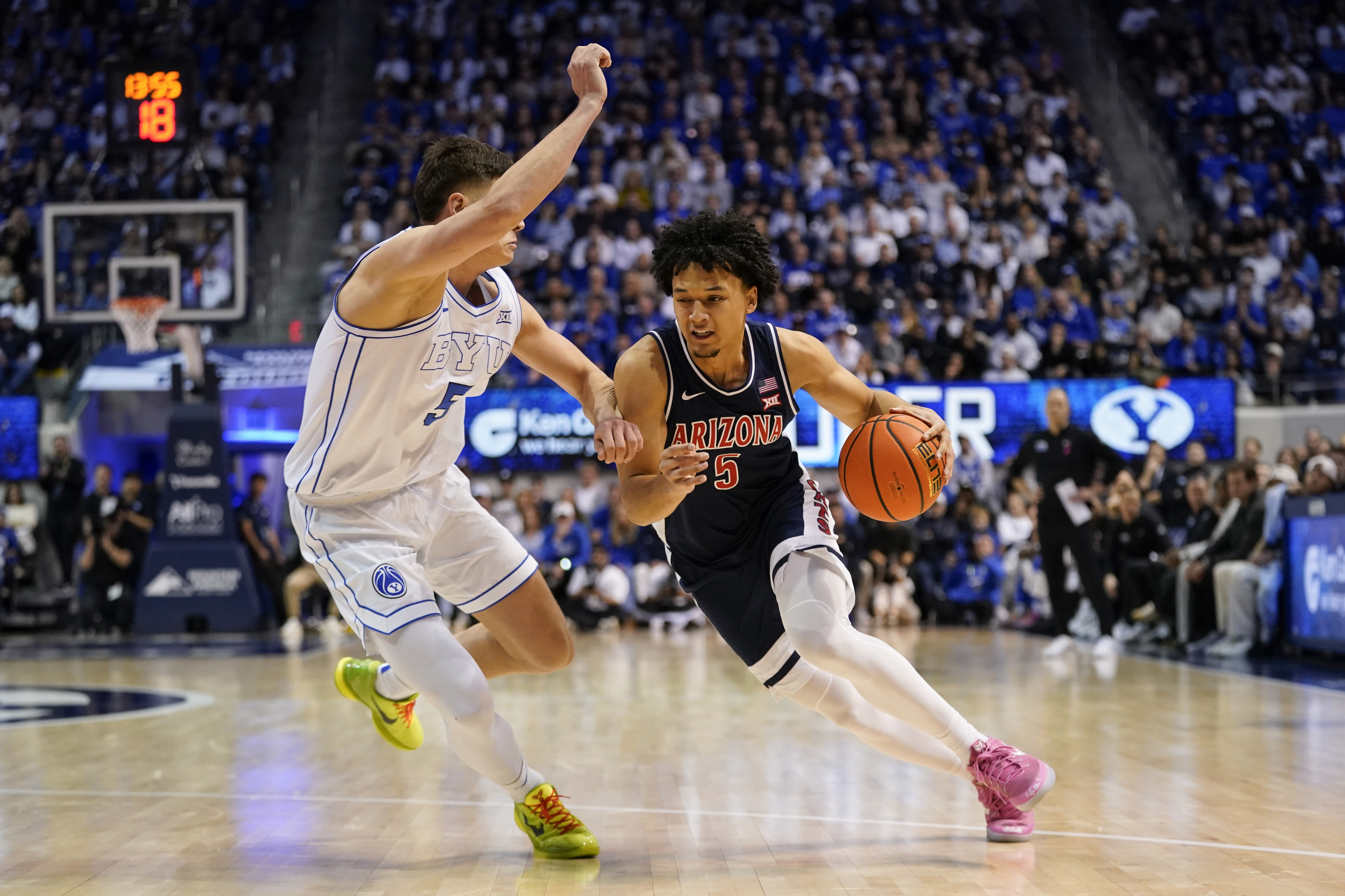 Arizona's Brayden Burries (5) is the focus of our BYU vs. Arizona prediction.