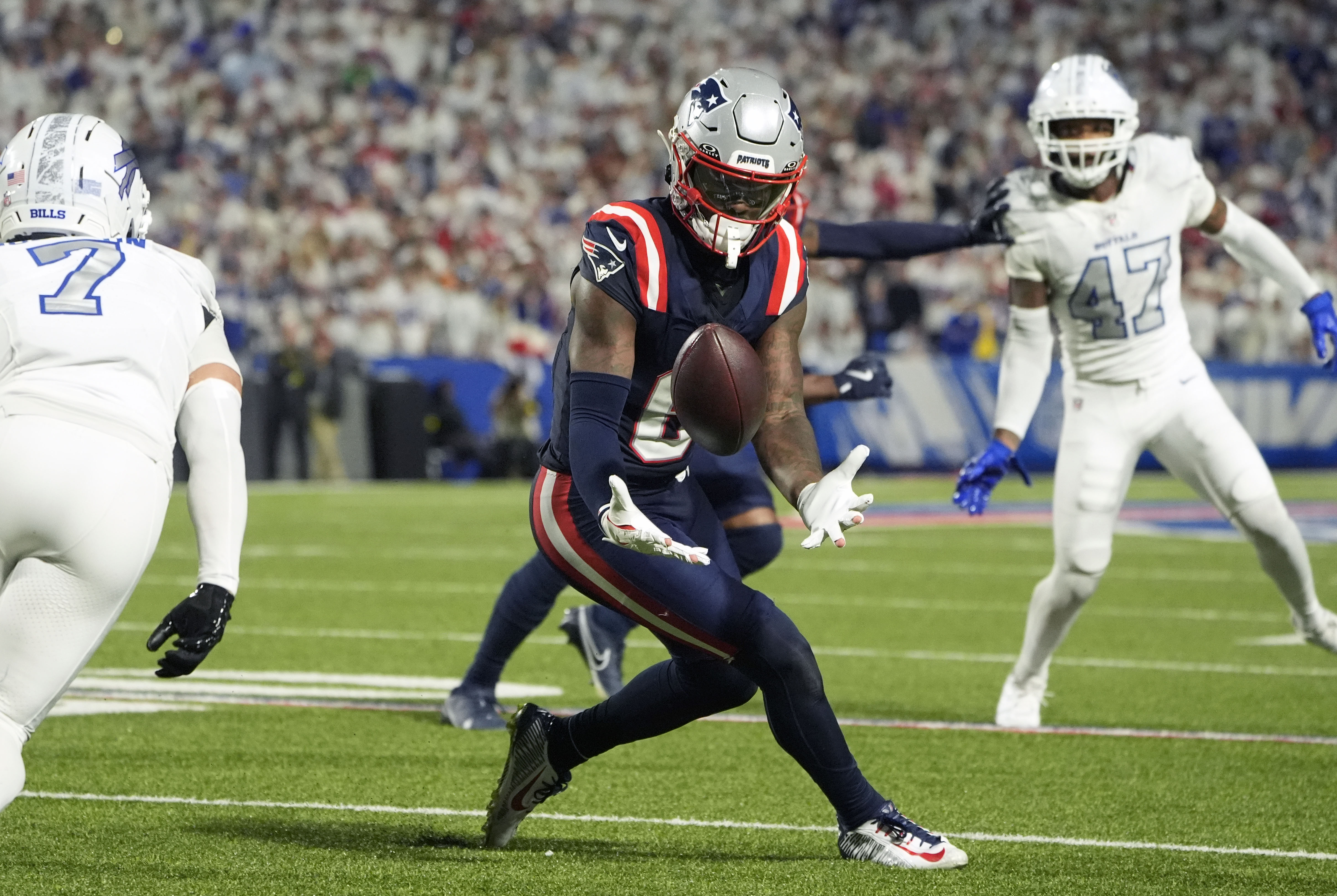 Bills vs. Patriots Prediction & Odds: NFL Week 15 Betting Preview