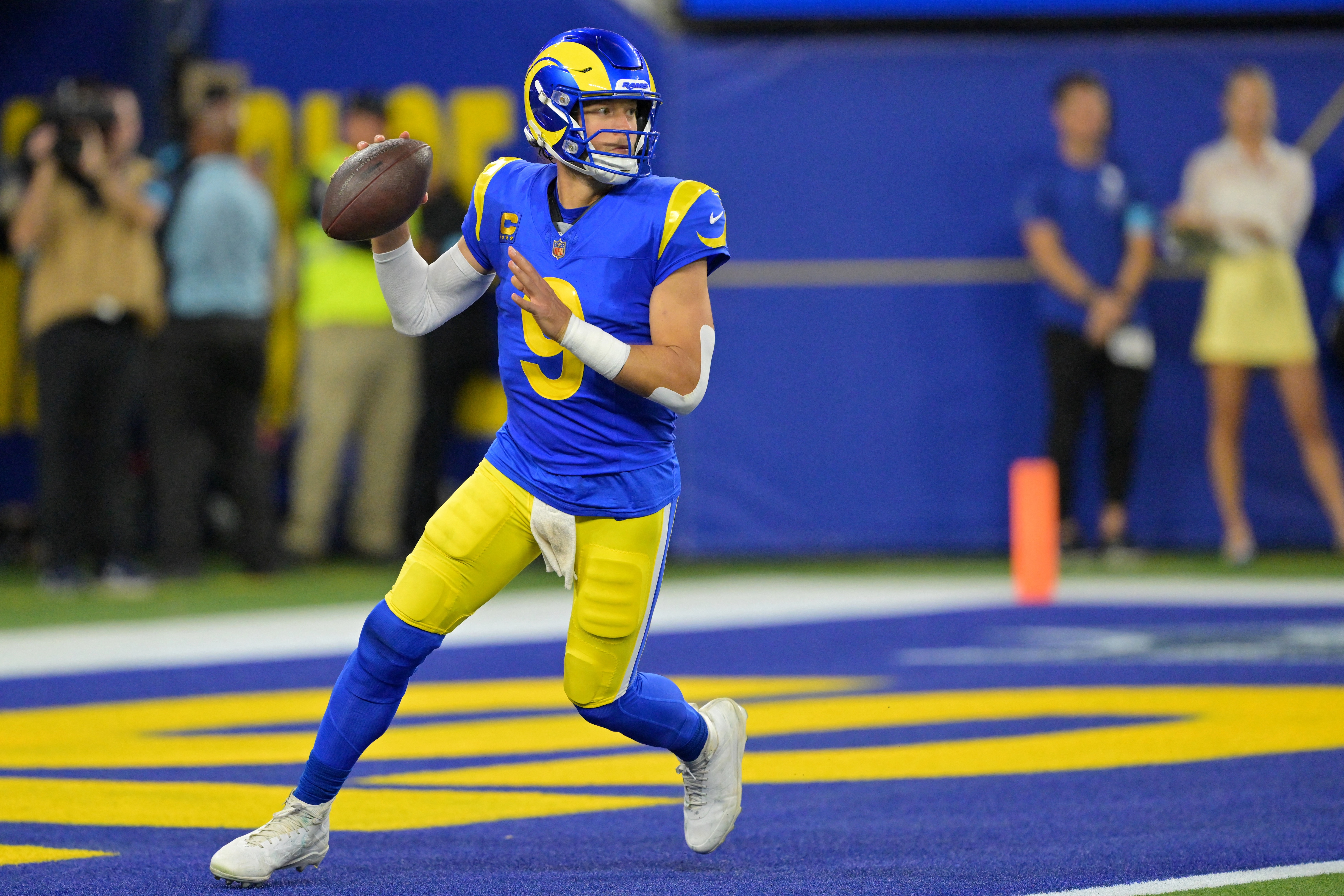 Los Angeles Rams quarterback Matthew Stafford (9) looks to pass as we provide our Cardinals vs. Rams prediction.