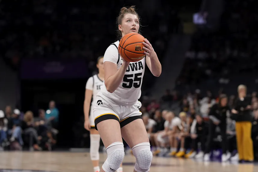 Iowa Hawkeyes guard Teagan Mallegni shoots a free throw as we look at Iowa sports betting and casino financials for October 2024