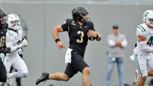 Army Black Knights quarterback Cale Hellums (3) runs with the ball as we make our best Army vs. Air Force early prediction