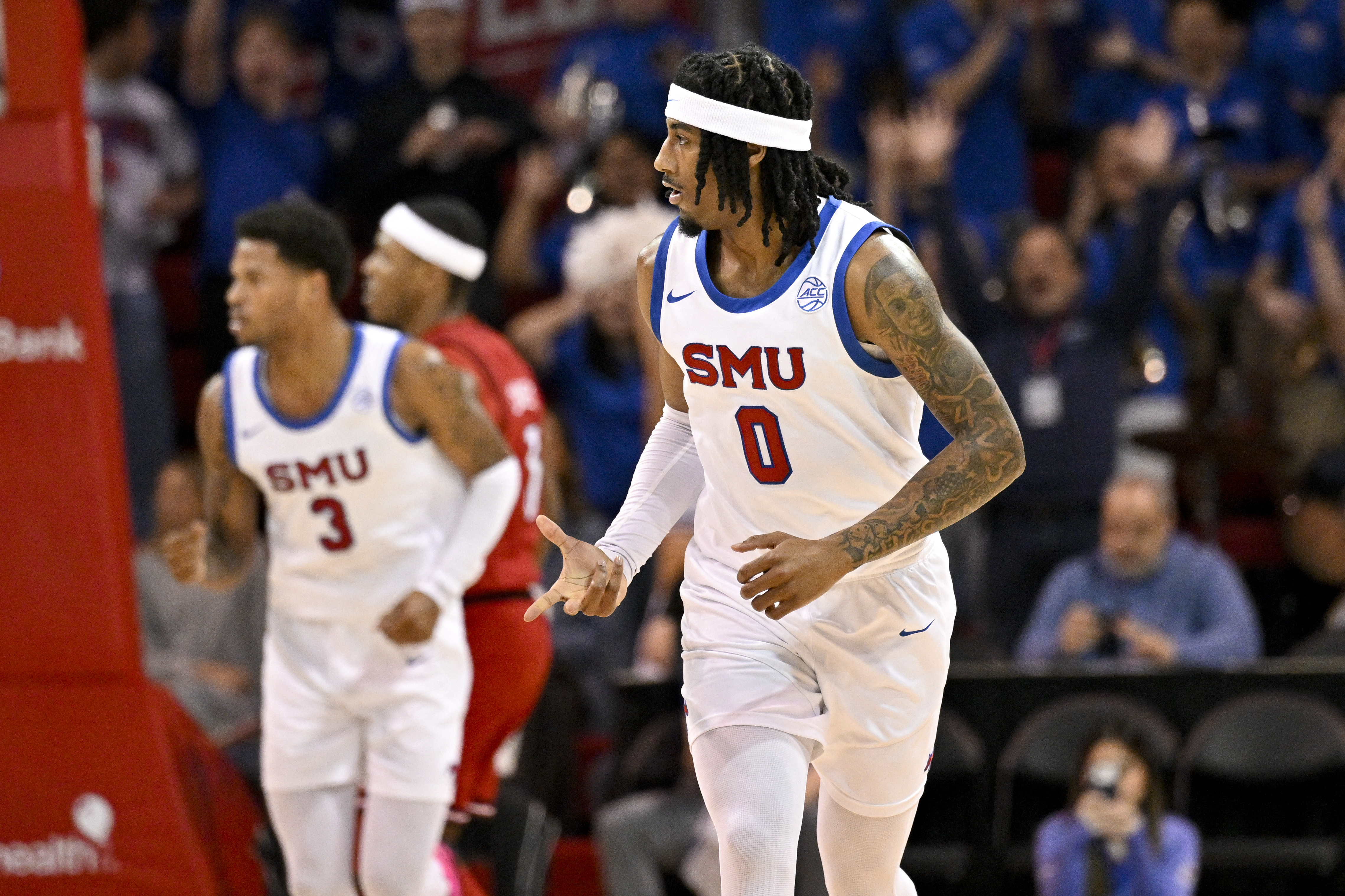SMU Mustangs guard B.J. Edwards (0) celebrates as we break down our Miami (OH) vs. SMU prediction, parlay & odds.