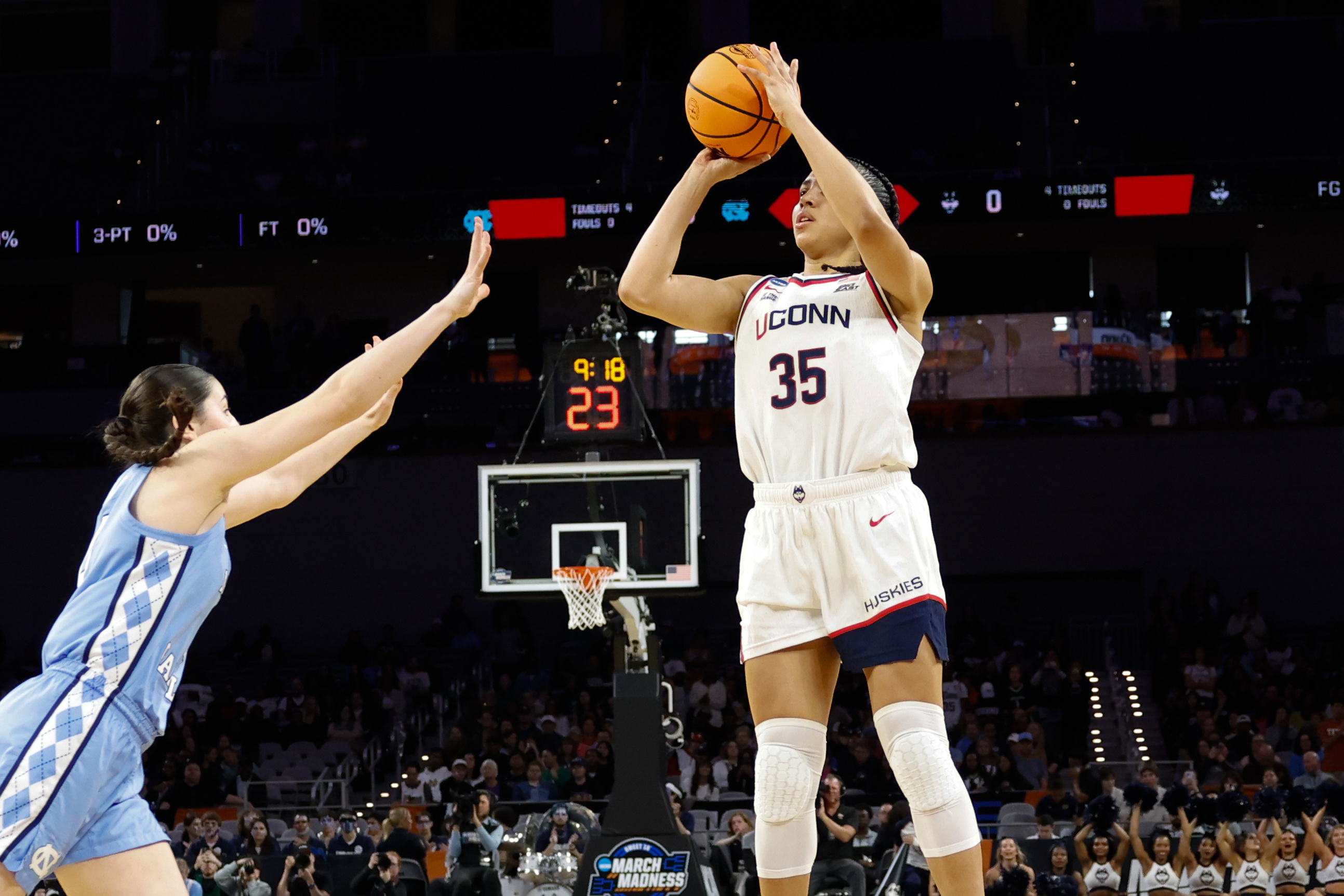 UConn's Azzi Fudd (35) has the Huskies atop the women's March Madness odds. 
