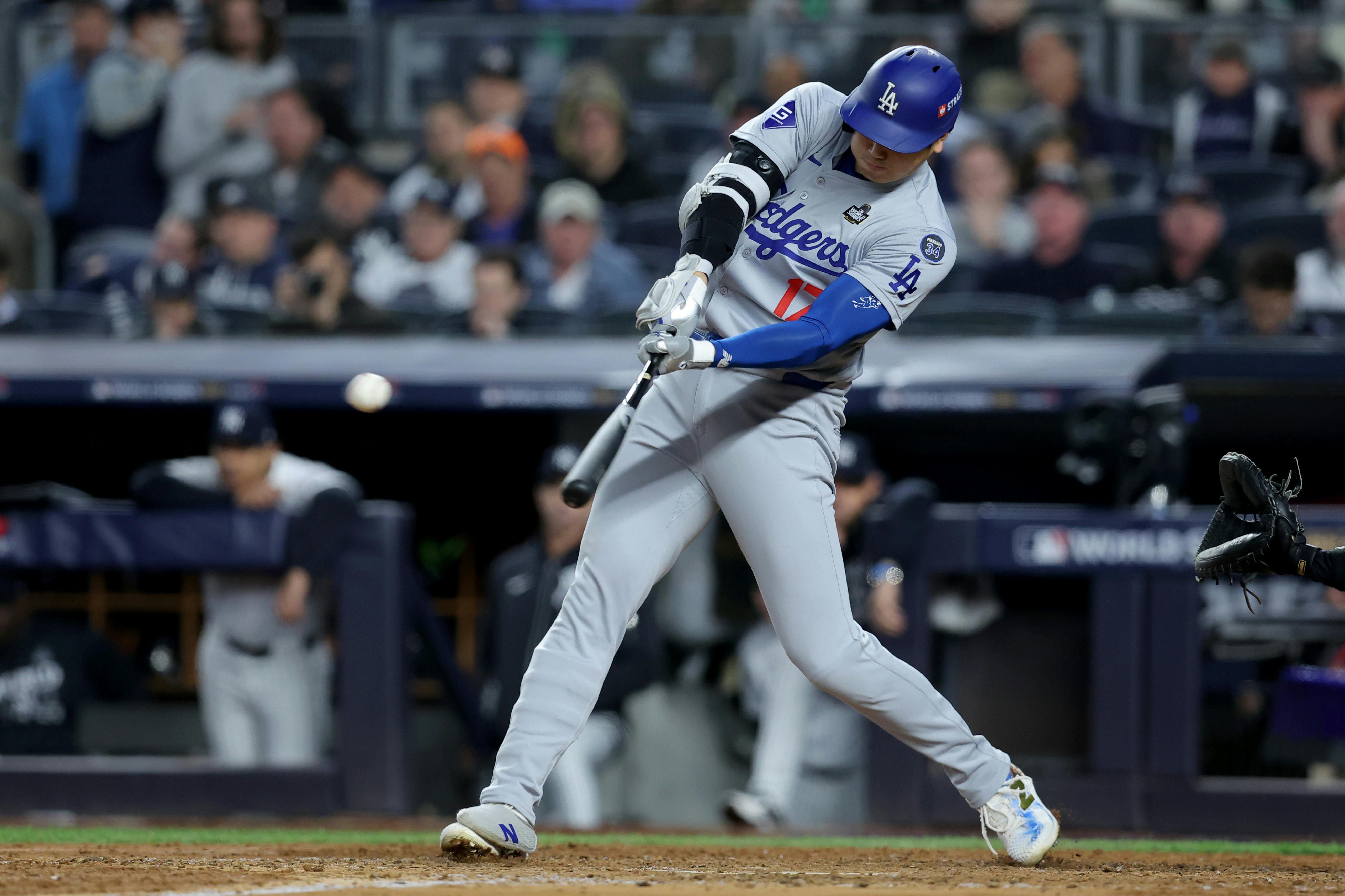 Los Angeles Dodgers two-way player Shohei Ohtani hits a single as we look at the 2025 home run leader odds.