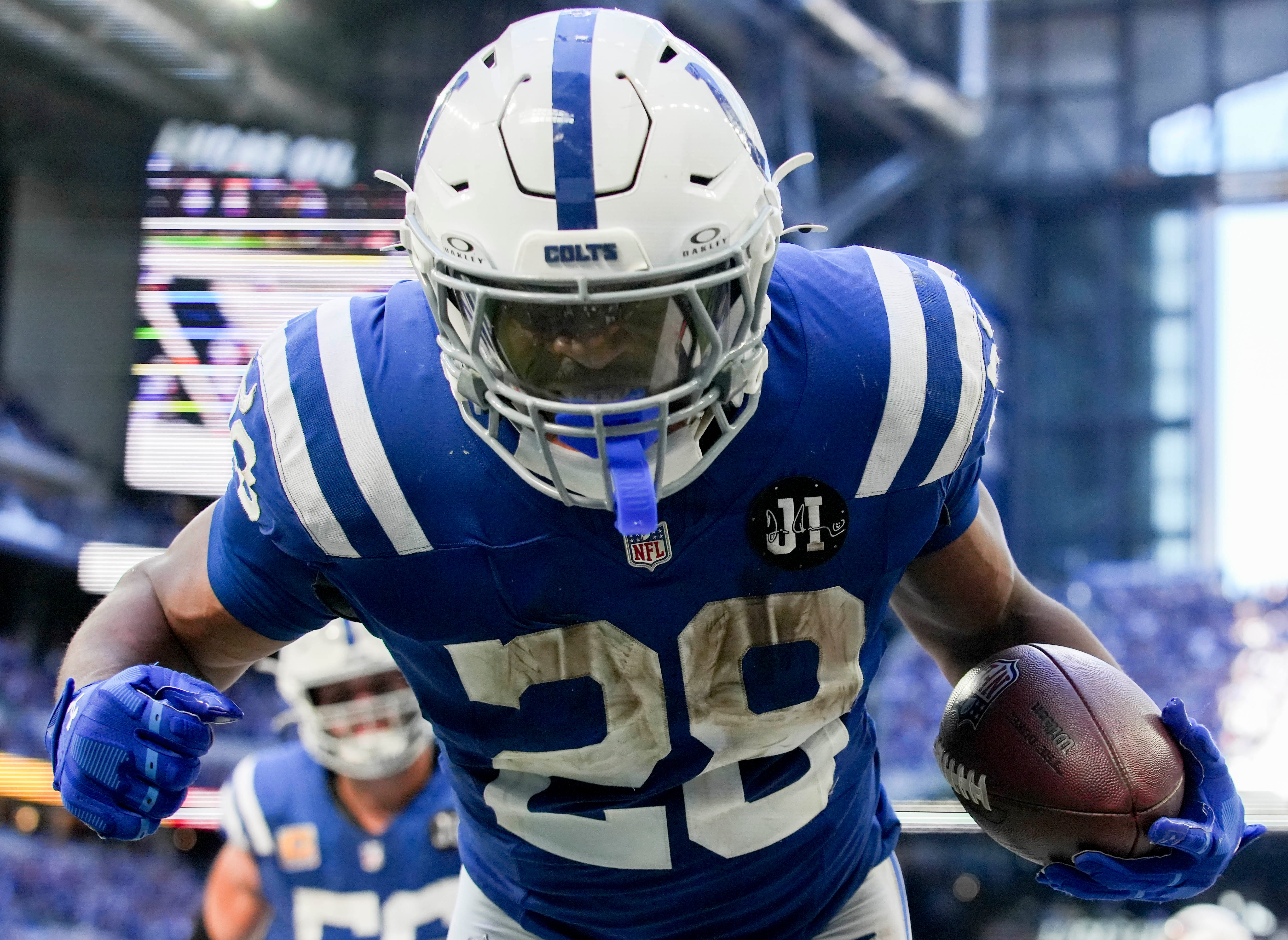 NFL Offensive Player of the Year Odds 2025-26: Jonathan Taylor Resounding Favorite 