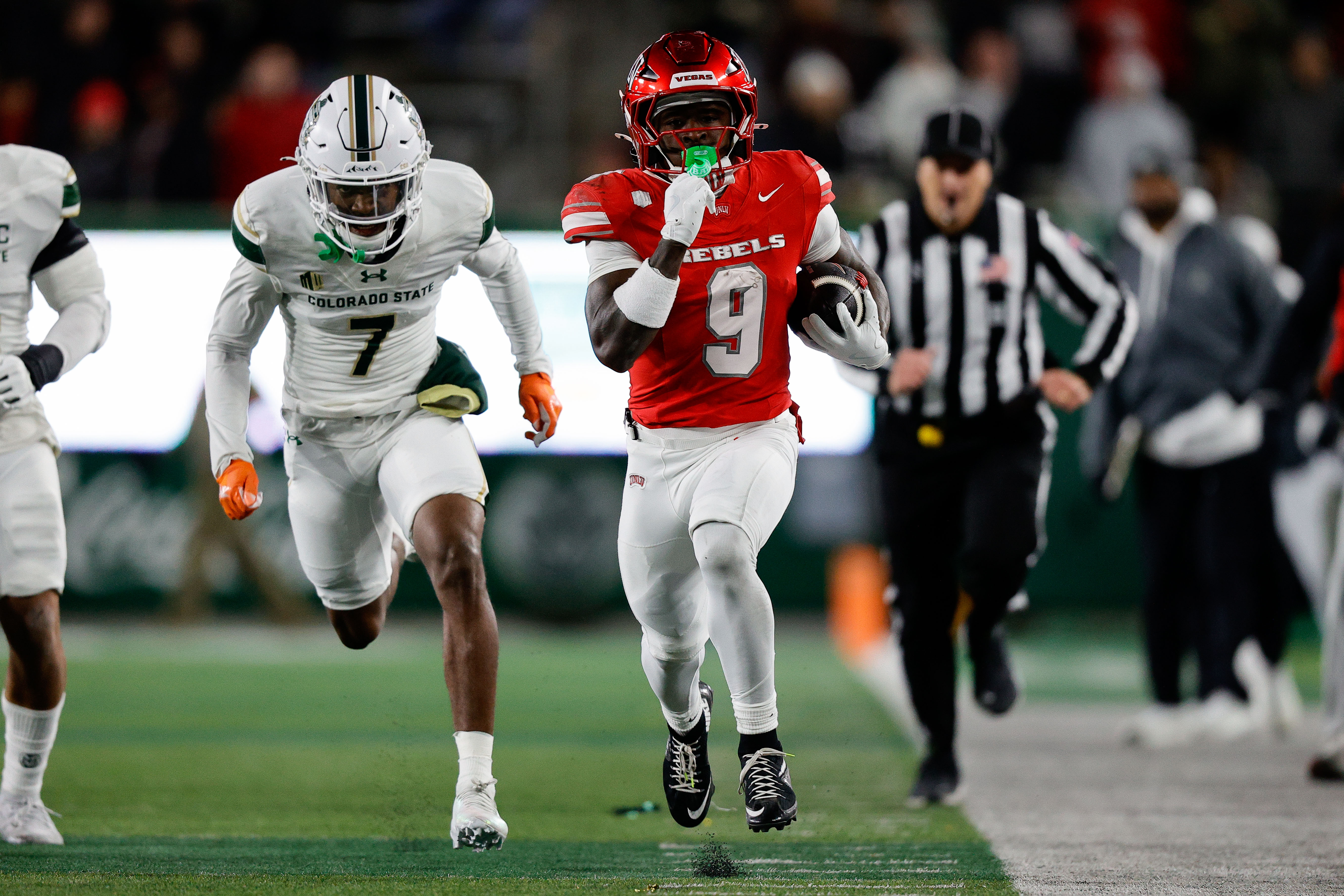 UNLV running back Jai'Den Thomas (9) is the focus of our UNLV vs. Ohio predictions for the Frisco Bowl.