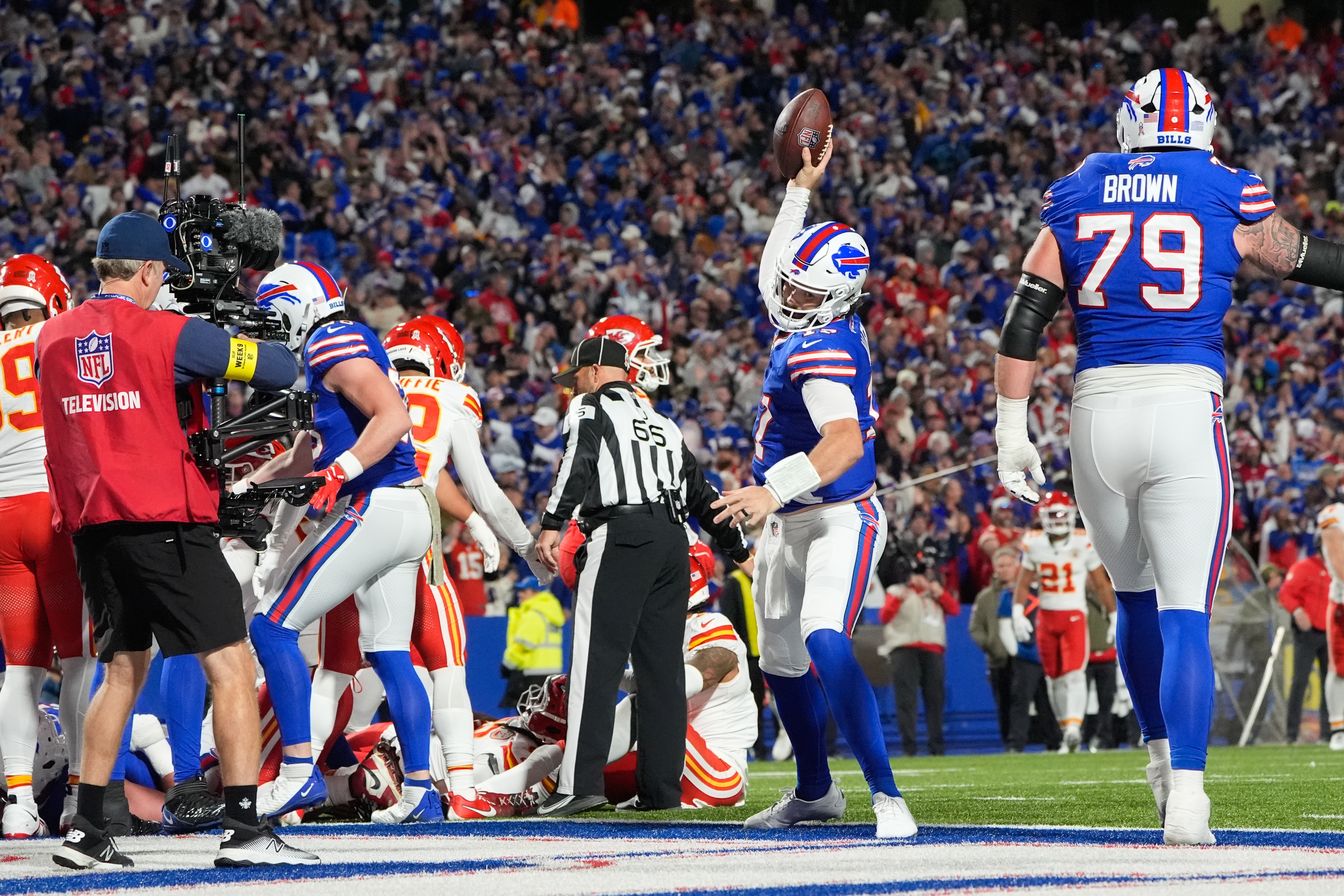 Anytime Touchdown Scorer Predictions for Thursday Night Football: Bills vs. Texans TD Picks
