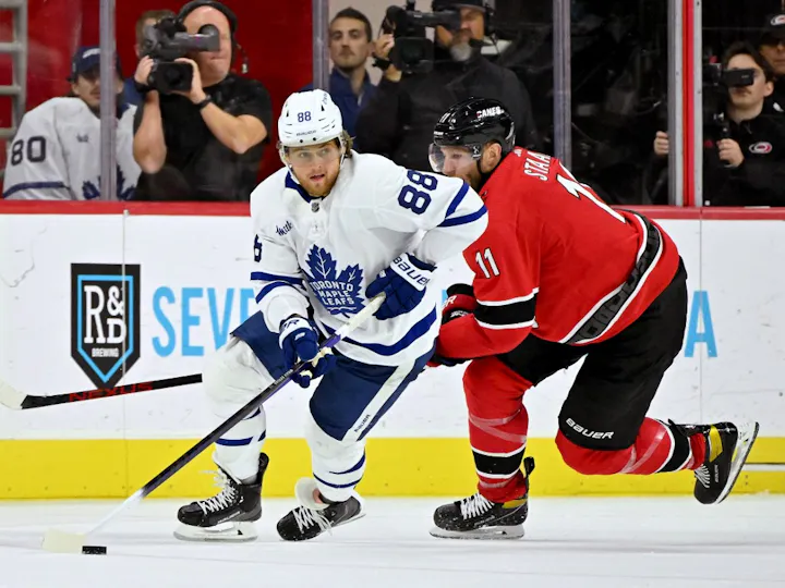 Maple Leafs vs. Red Wings NHL Picks and Predictions: Red-hot teams battle in Detroit