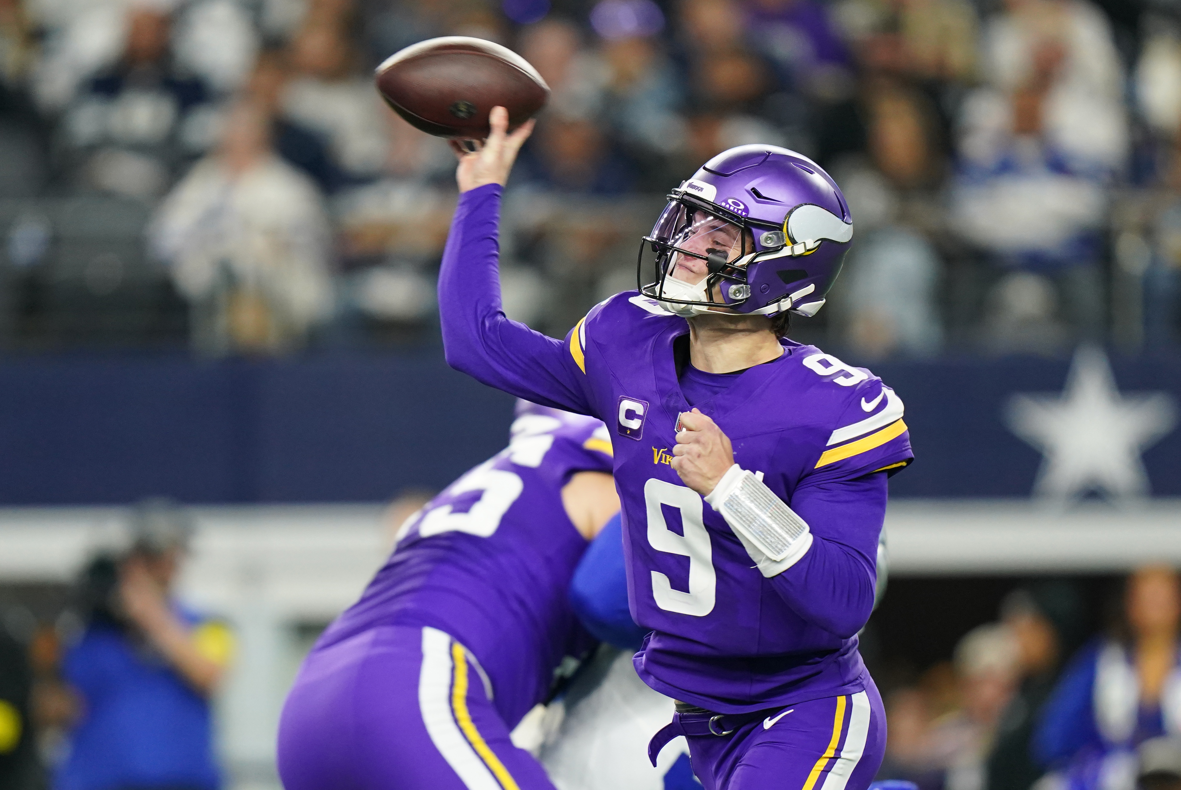 Minnesota Vikings quarterback J.J. McCarthy (9) throws the ball from the pocket as we look at our NFL survivor pool picks for Week 16