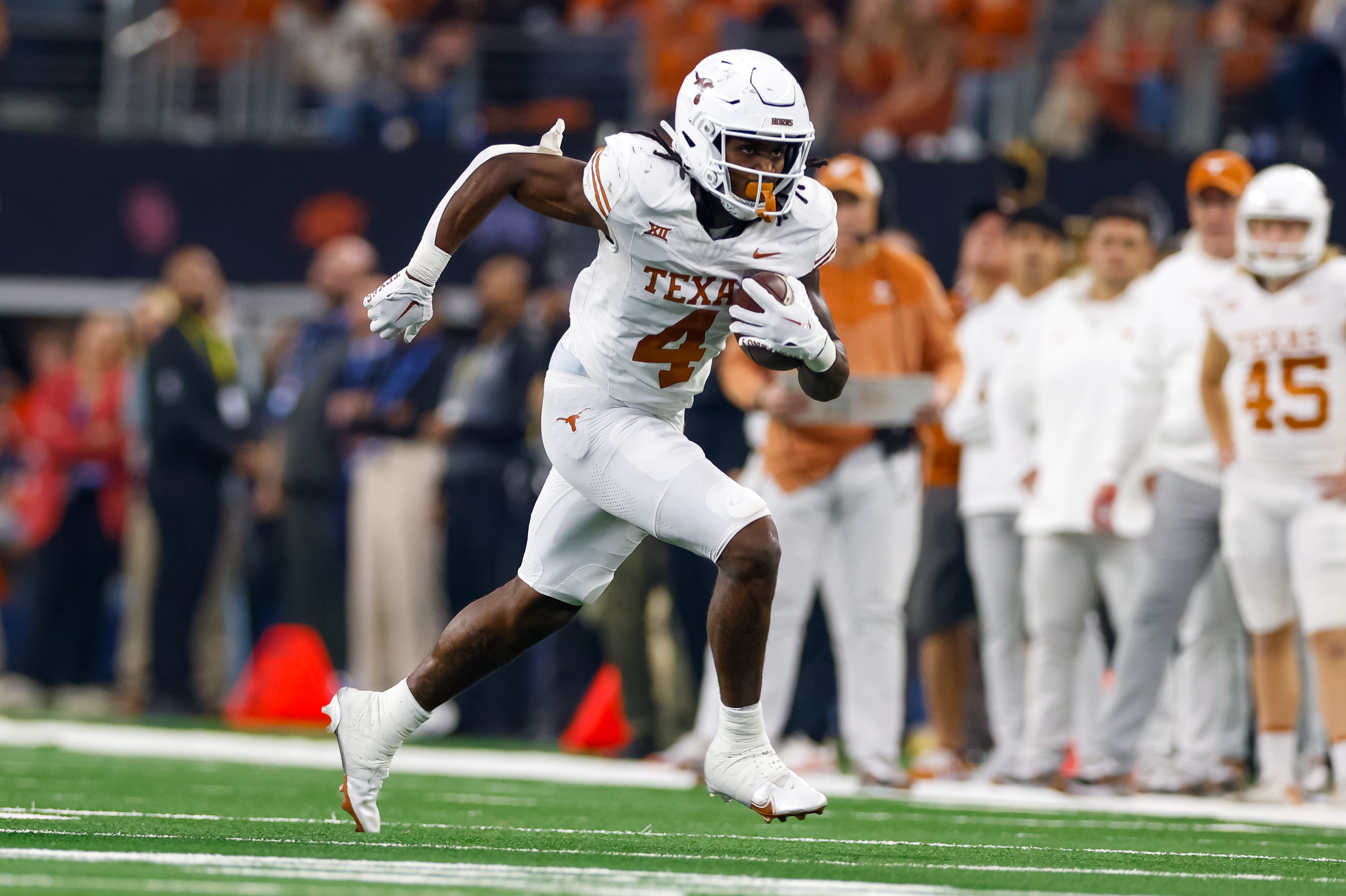 Texas vs. Ohio State Touchdown Scorer Predictions Week 1: Odds, Best Bets to Score TD