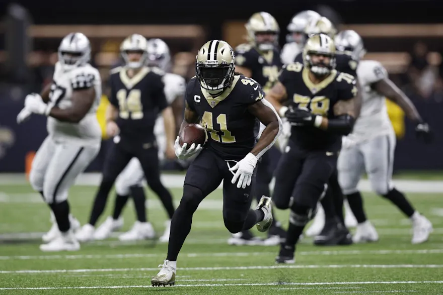 Alvin Kamara of the New Orleans Saints runs for a touchdown against the Las Vegas Raiders at Caesars Superdome in New Orleans, Louisiana. Photo by Sean Gardner/Getty Images via AFP.