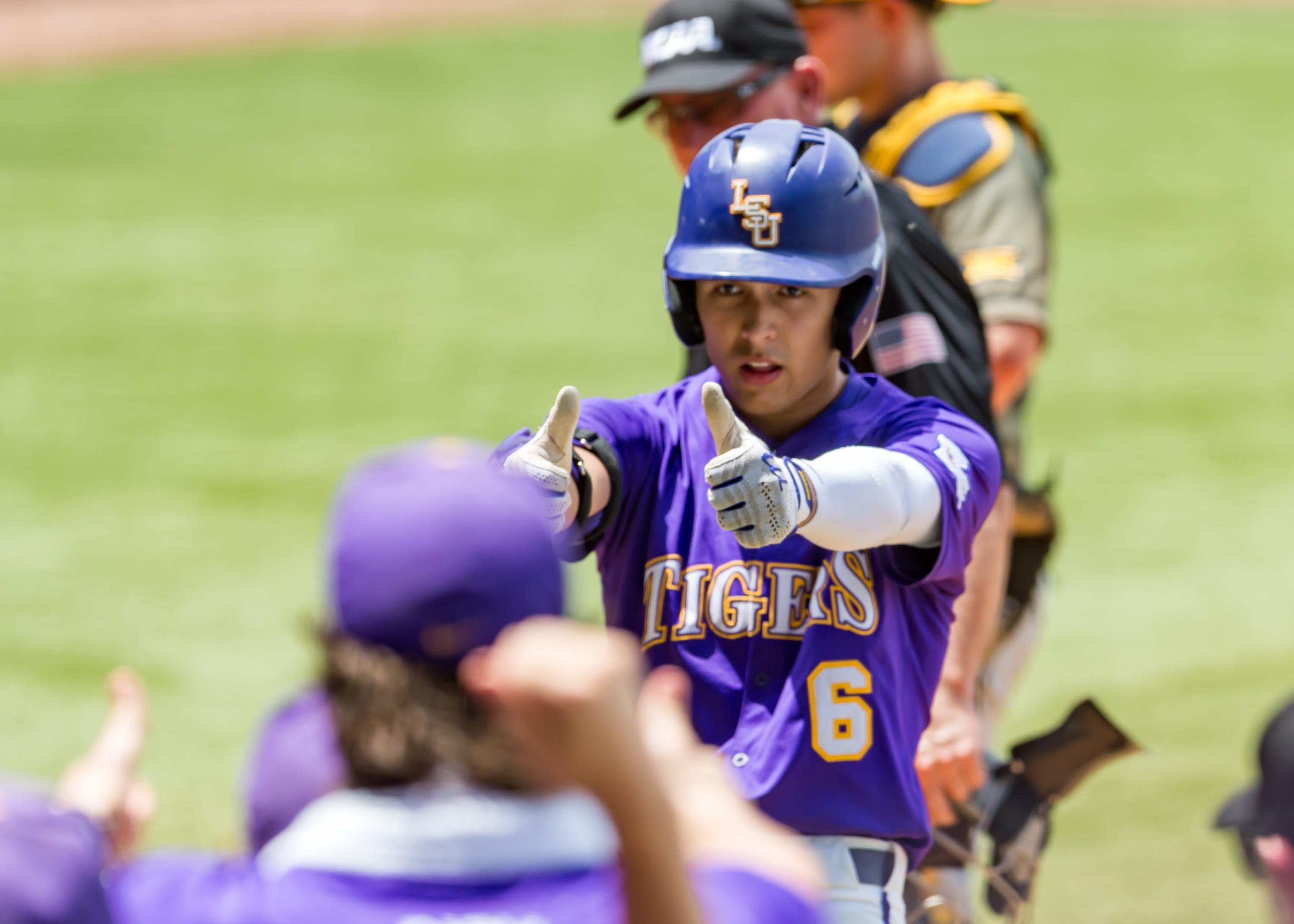 College World Series Odds: Schedule & AI Predictions for Omaha