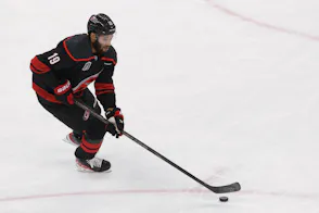 🏒 Golden Knights vs. Hurricanes Prediction & Odds: Game 2 NHL Picks for Stanley Cup Final