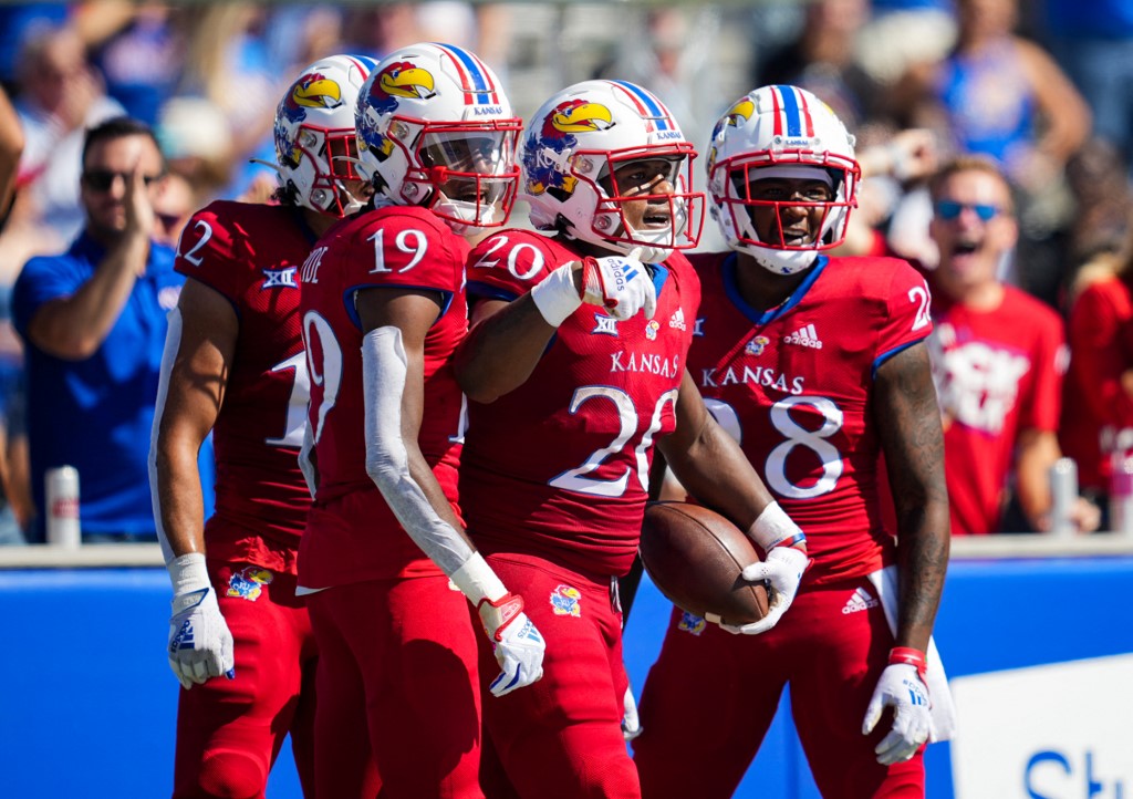 Kansas Jayhawks football vs. Oklahoma Sooners game analysis