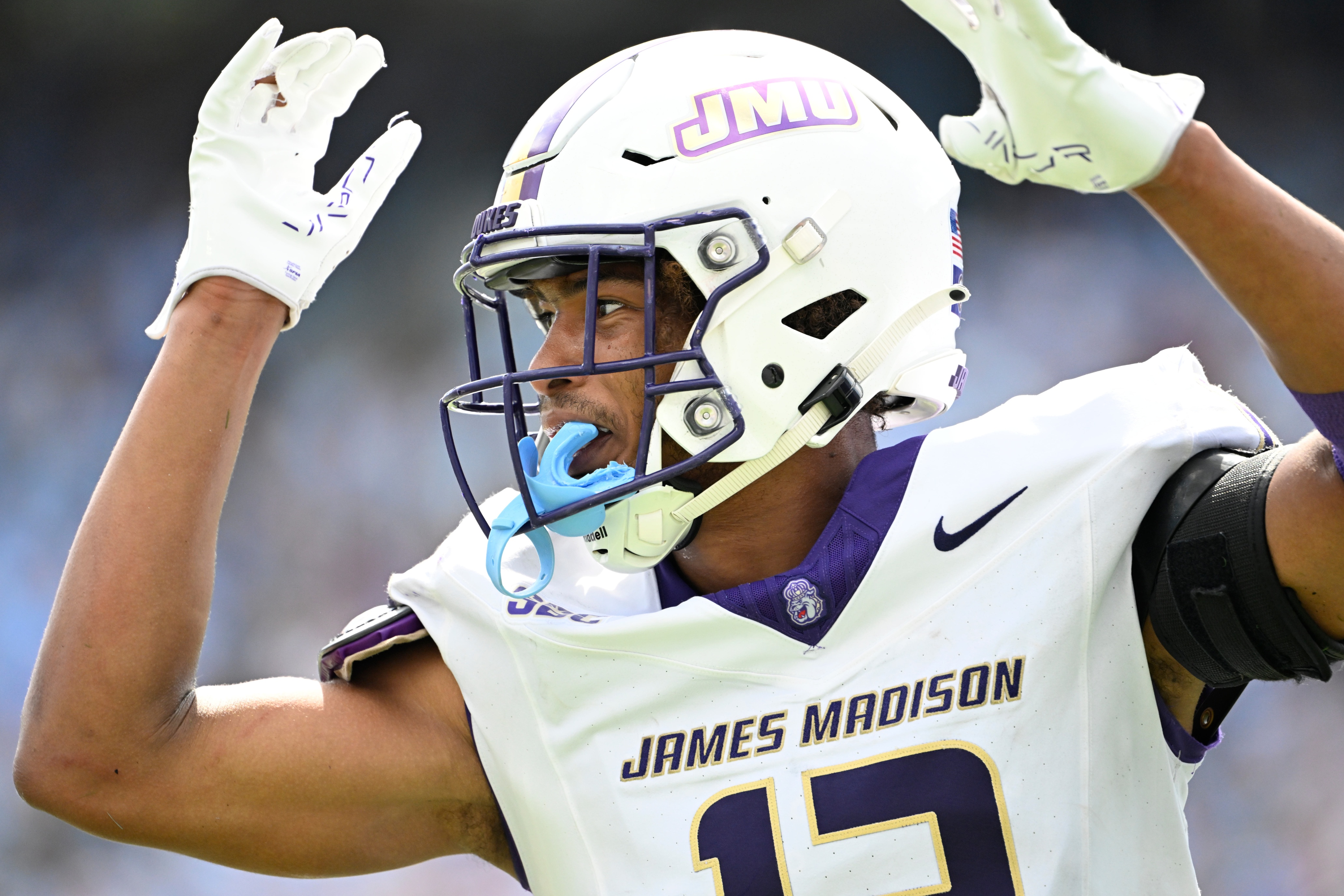 James Madison vs. Louisville Prediction, Odds & Expert Picks: College Football Week 2 Best Bets