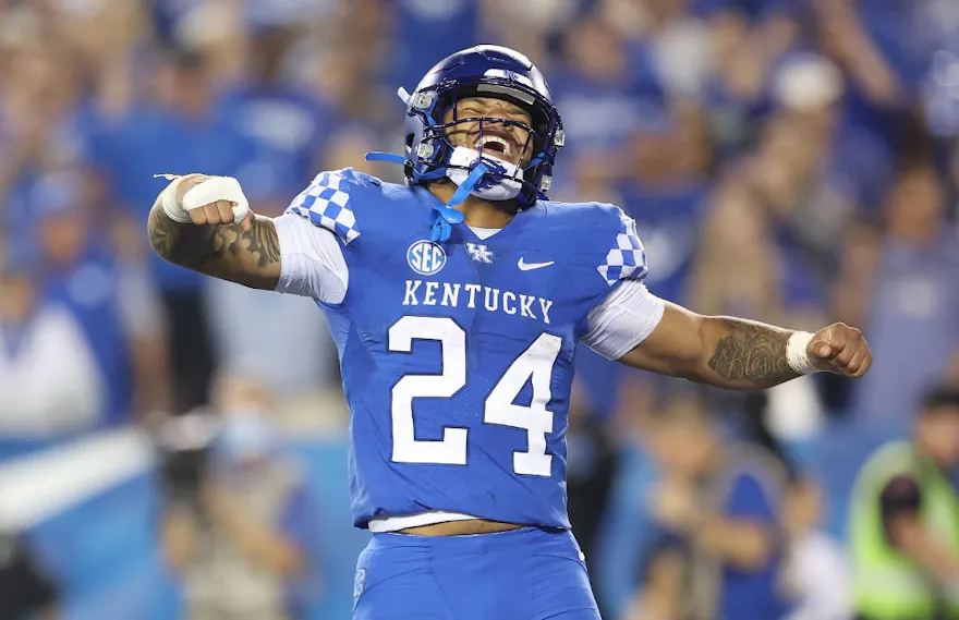 Chris Rodriguez Jr #24 of the Kentucky Wildcats celebrates as time runs out in the 20-13 win against the Florida Gators at Kroger Field on October 02, 2021 in Lexington, Kentucky.