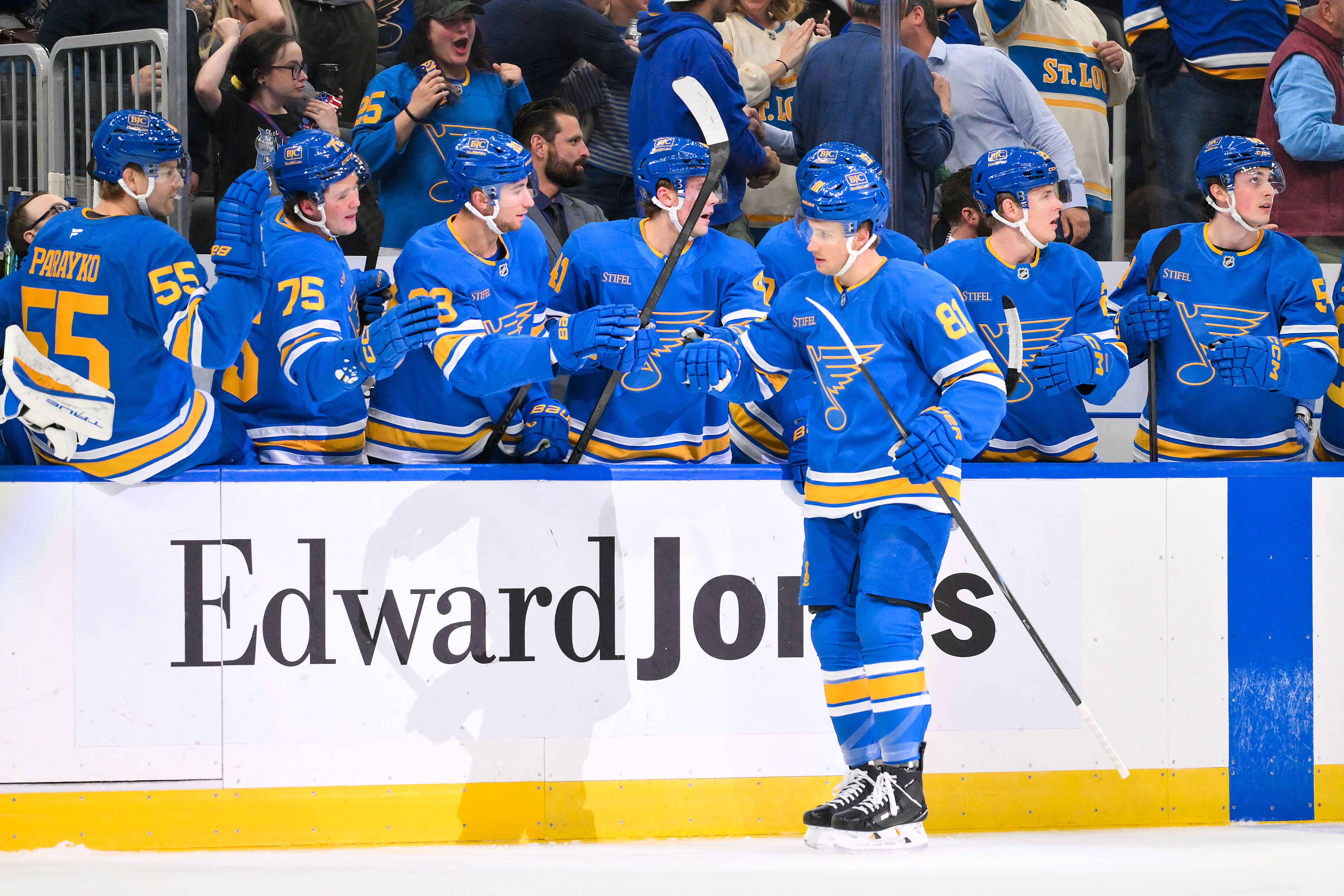 🏒 Blues vs. Mammoth Prediction & Odds: NHL Picks Tonight (April 16)