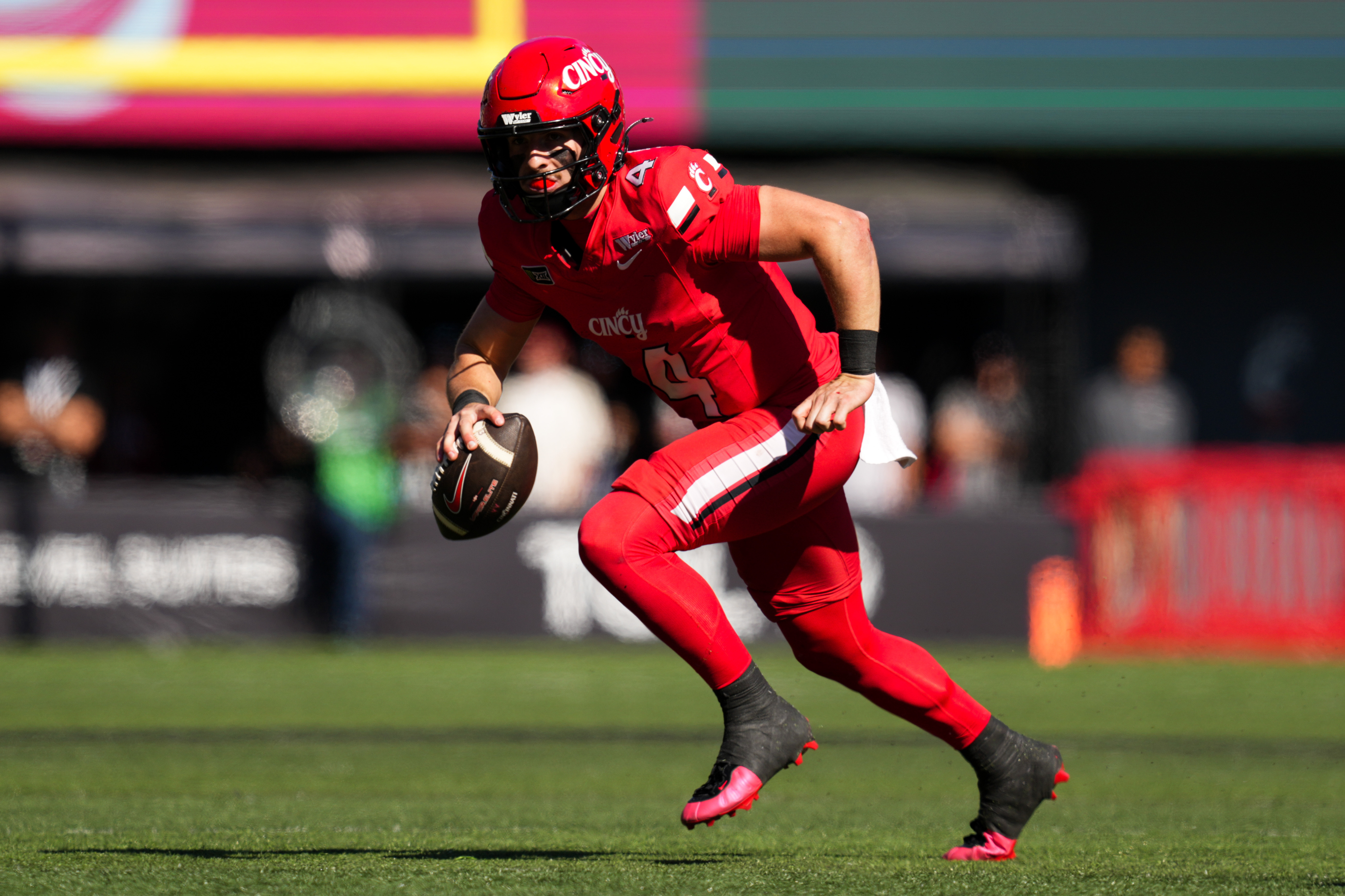 Pictured: Bearcats quarterback JC French IV in action as we break down our Utah vs. Cincinnati Prediction. Photo by Aaron Doster-Imagn Images.