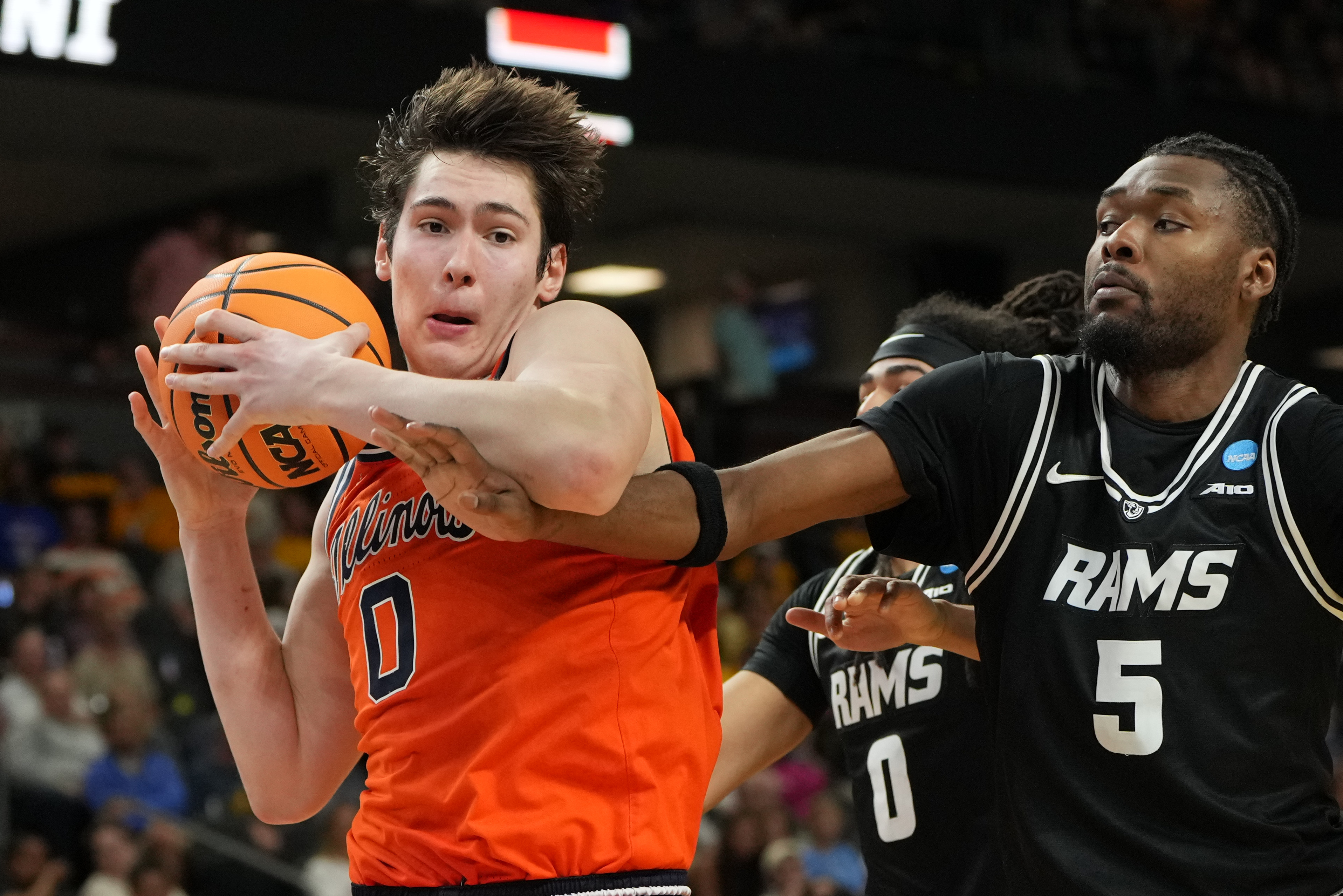 David Mirkovic in action as we provide our Illinois vs. Houston prediction and parlay. 