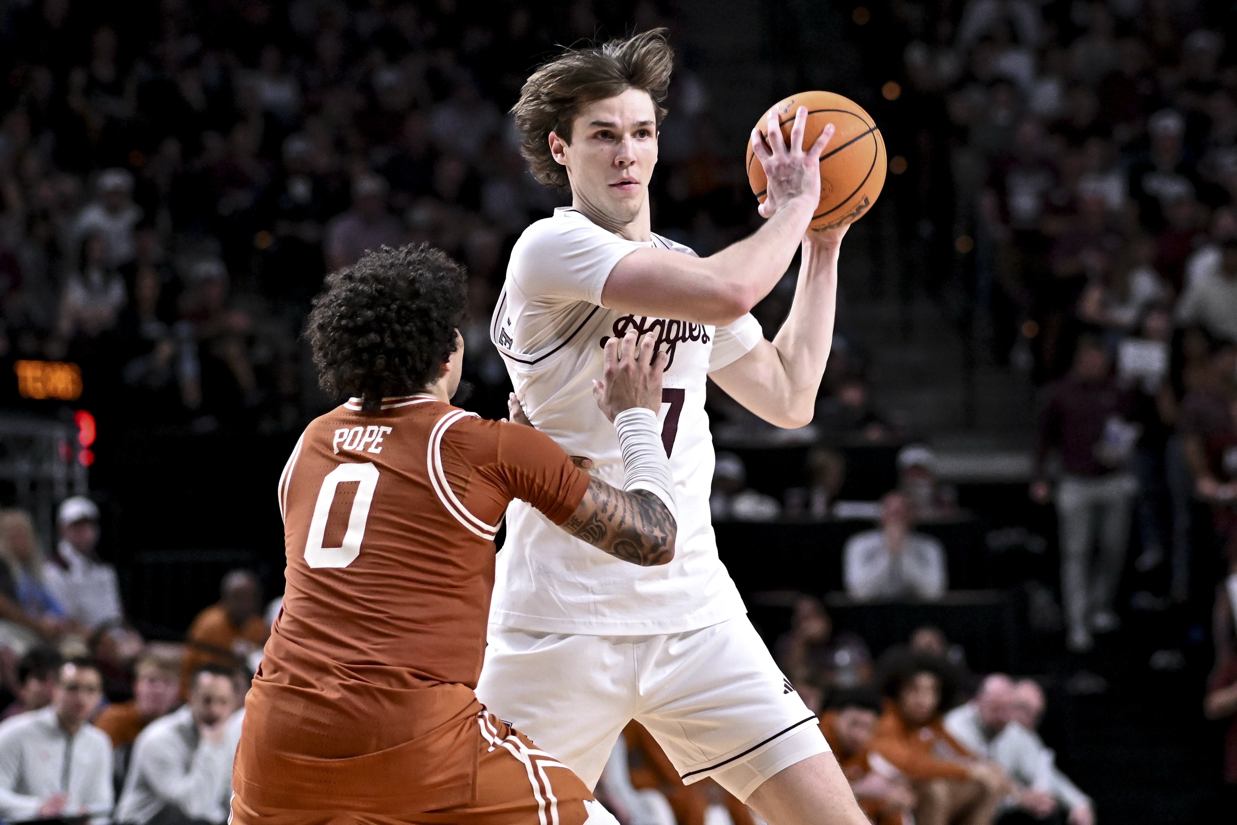  Texas A&M Aggies forward Zach Clemence - who's featured in my Texas A&M vs. Saint Mary's predictions - looks to pass.