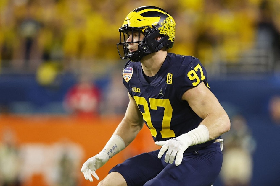 2022 NFL Mock Draft: Malik Willis to Panthers, Kenny Pickett to Steelers,  Predictions For First-Round Picks