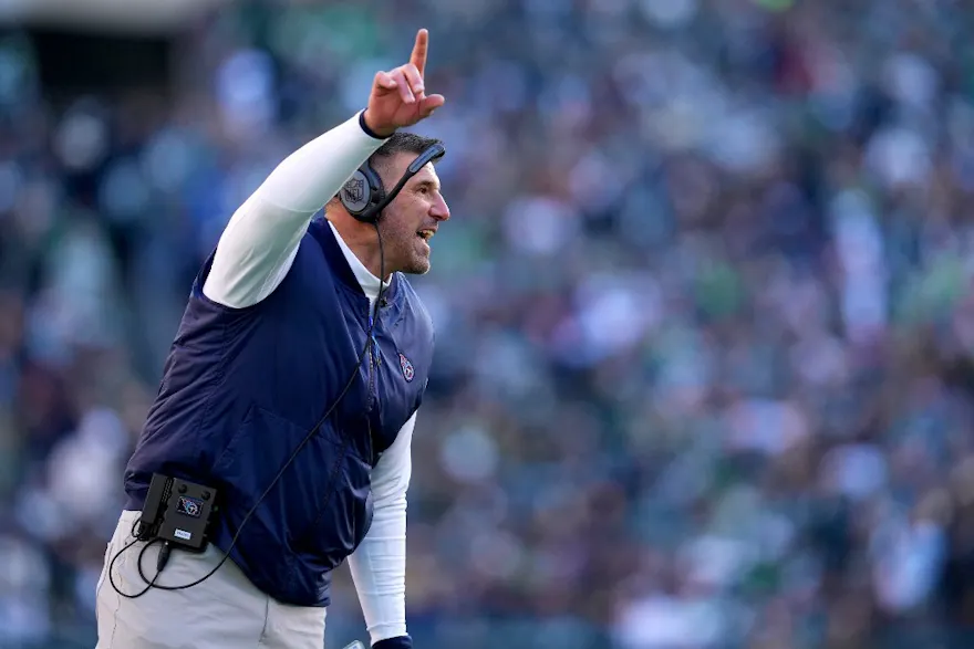 Head coach Mike Vrabel of the Tennessee Titans calls out orders from the sidelines in the first half of a game against the Philadelphia Eagles Lincoln Financial Field on December 04, 2022 in Philadelphia, Pennsylvania.