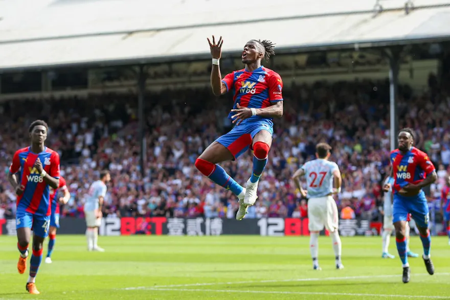 Wilfried Zaha of Crystal Palace celebrates his goal against Manchester United. Photo by Phil Duncan/ProSportsImages/DPPI via AFP.