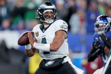 Eagles vs. Vikings Player Prop Picks Today: Best Prop Bets & TD Picks for Week 7