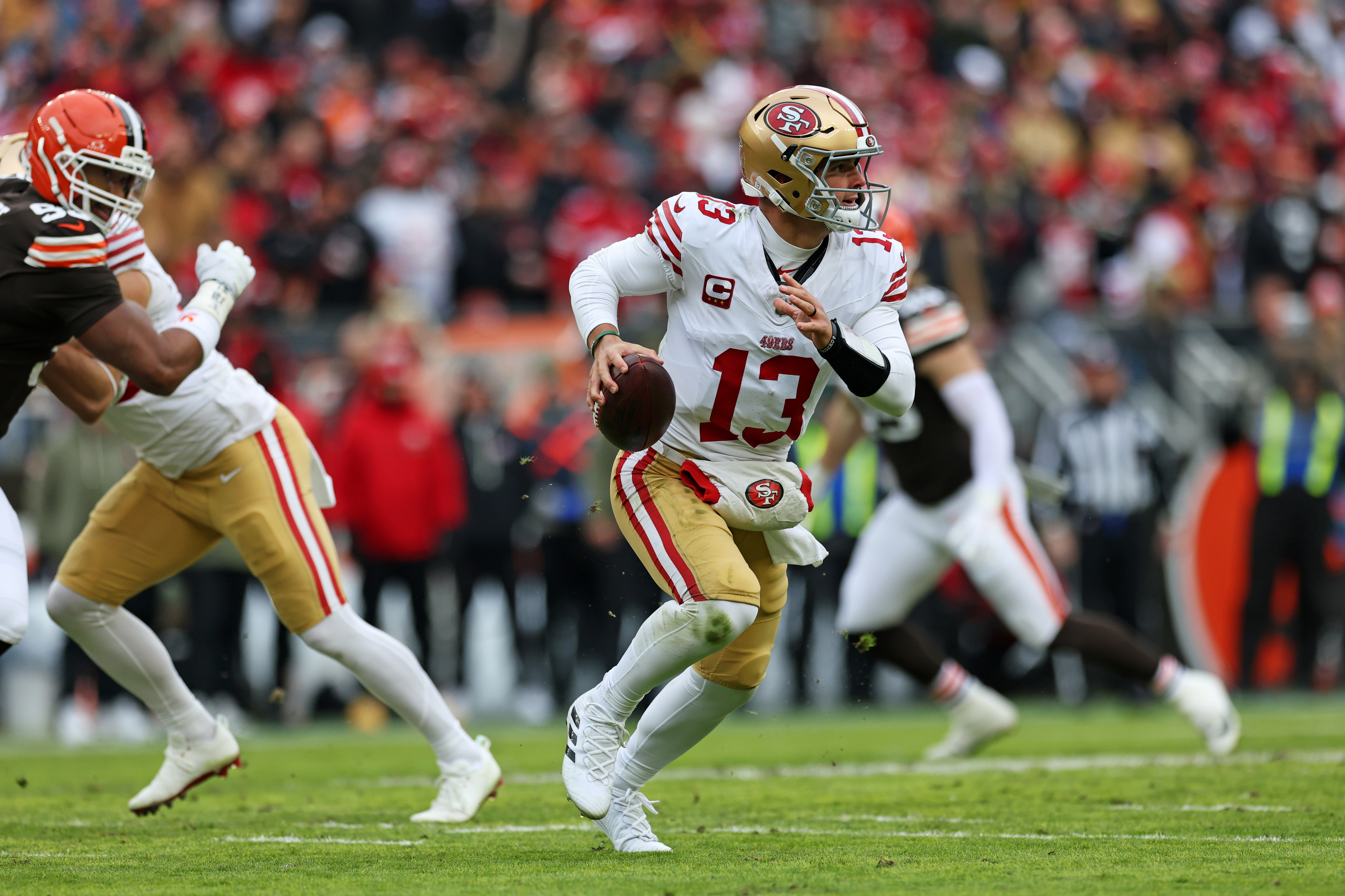 Survivor Pool Picks Week 15: NFL Survivor Strategies & Safest Pick This Week