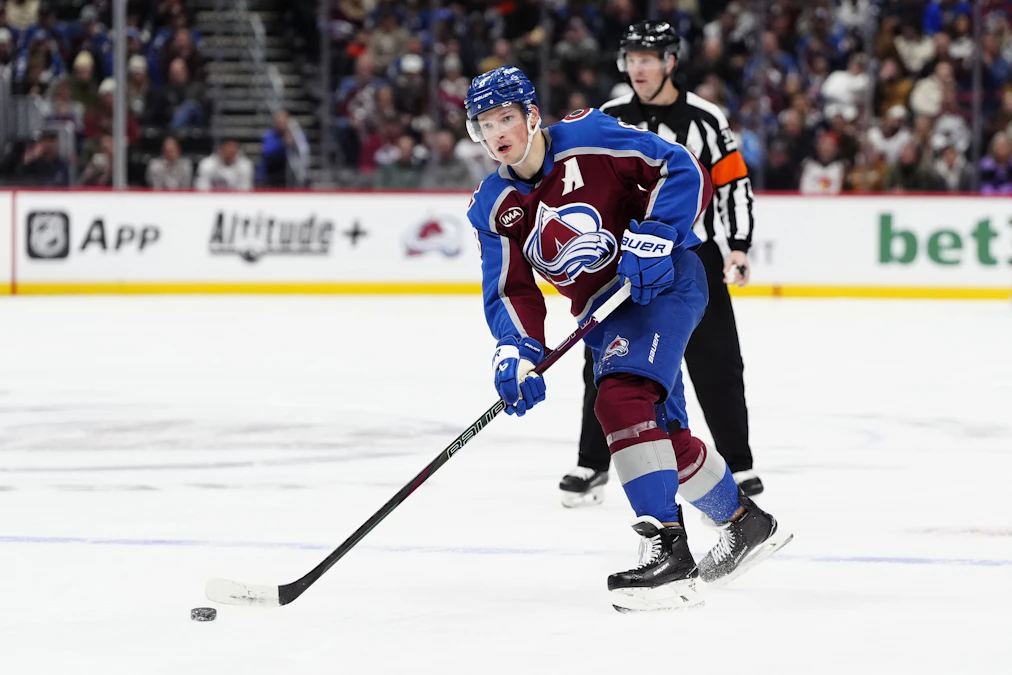 Avalanche vs. Blackhawks, Prop Picks & Odds for Jan. 8
