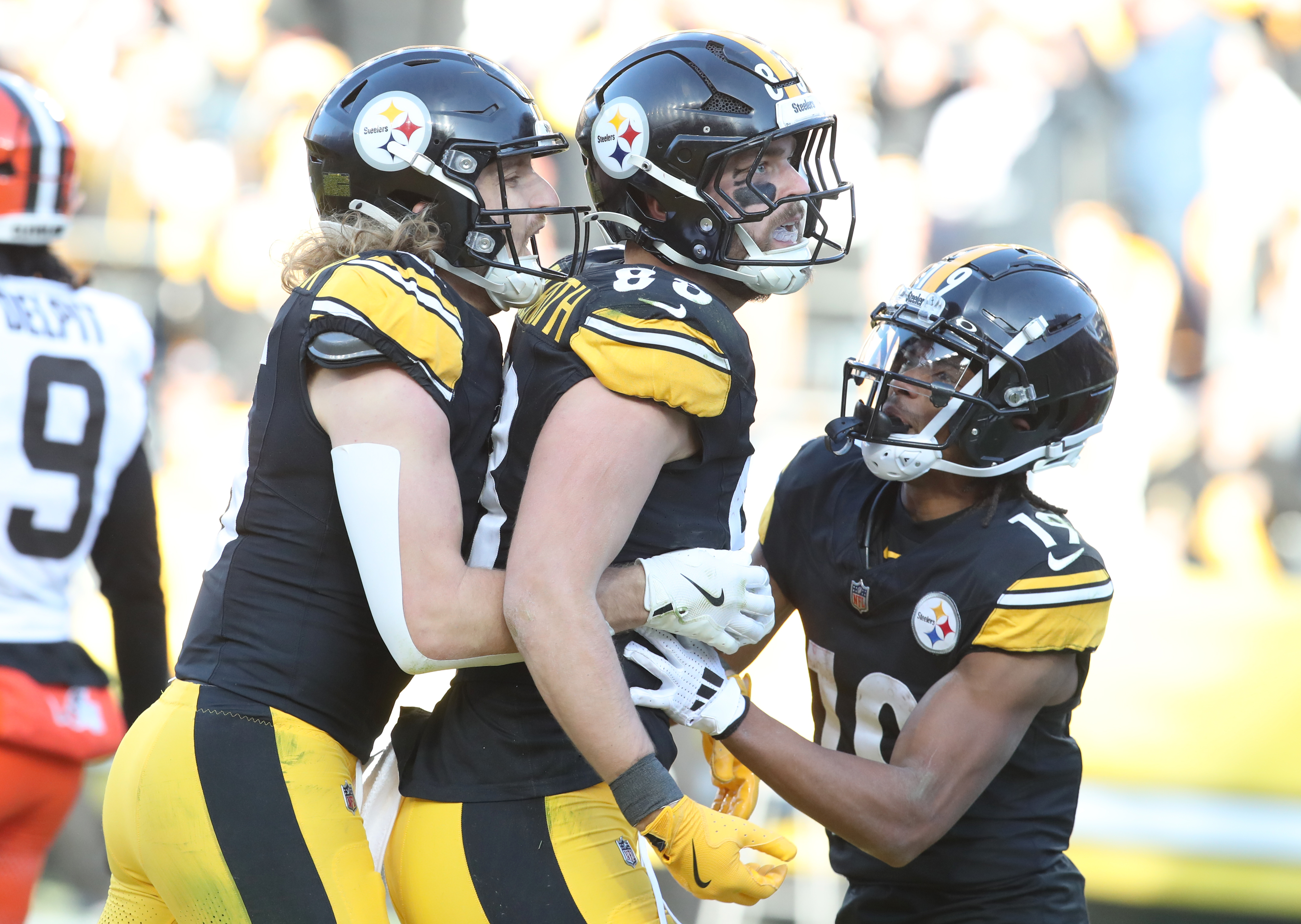 Steelers vs. Eagles Prediction, Picks & Best Bets Today: NFL Week 15