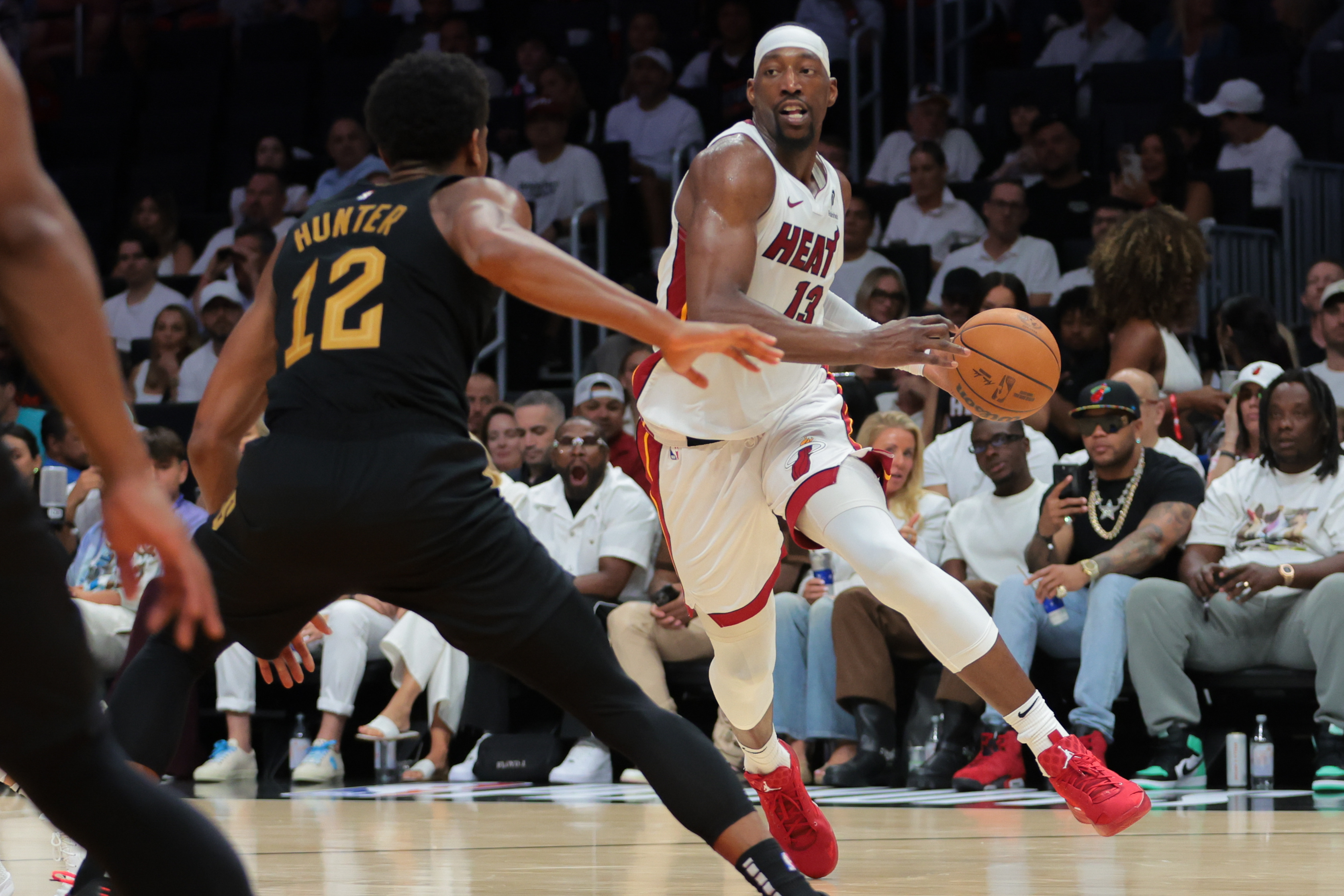 Heat Predictions: Win Total Pick, Best Bet & NBA Futures Odds for 2025-26