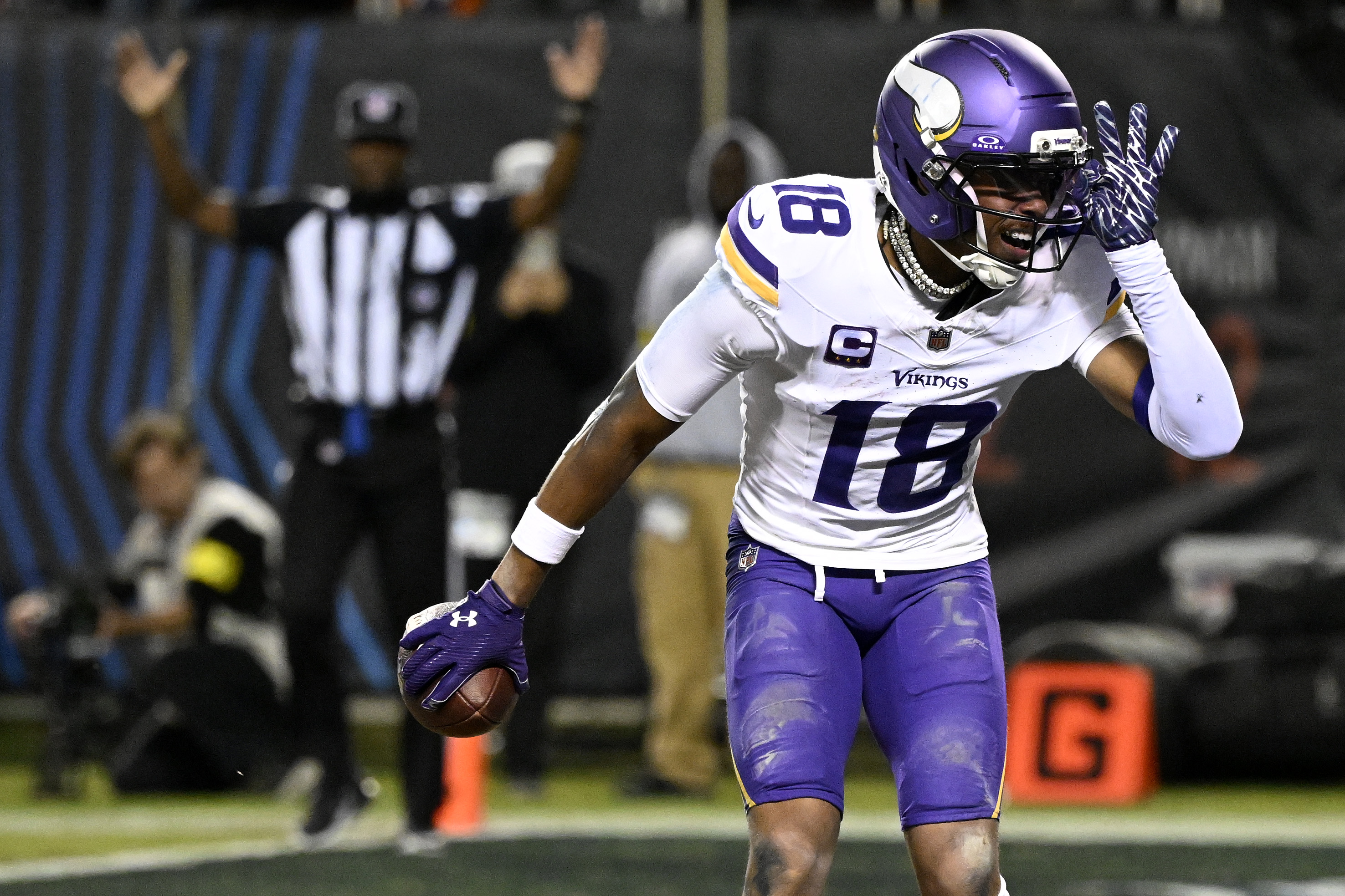 Best Falcons vs. Vikings Player Prop Bets for Sunday Night Football: SNF Odds & Picks