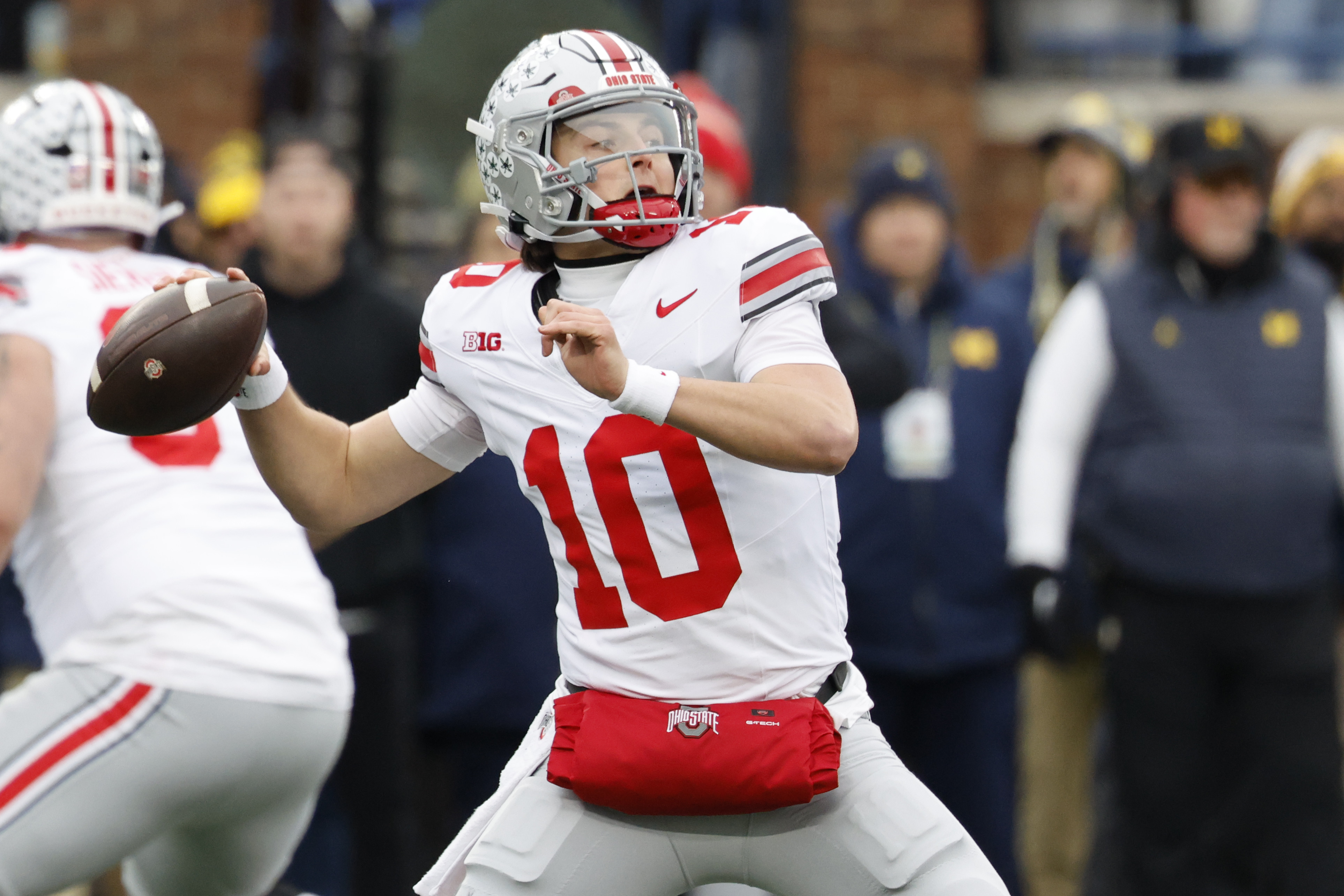 Ohio State quarterback Julian Sayin has the Buckeyes atop the college football national championship odds.