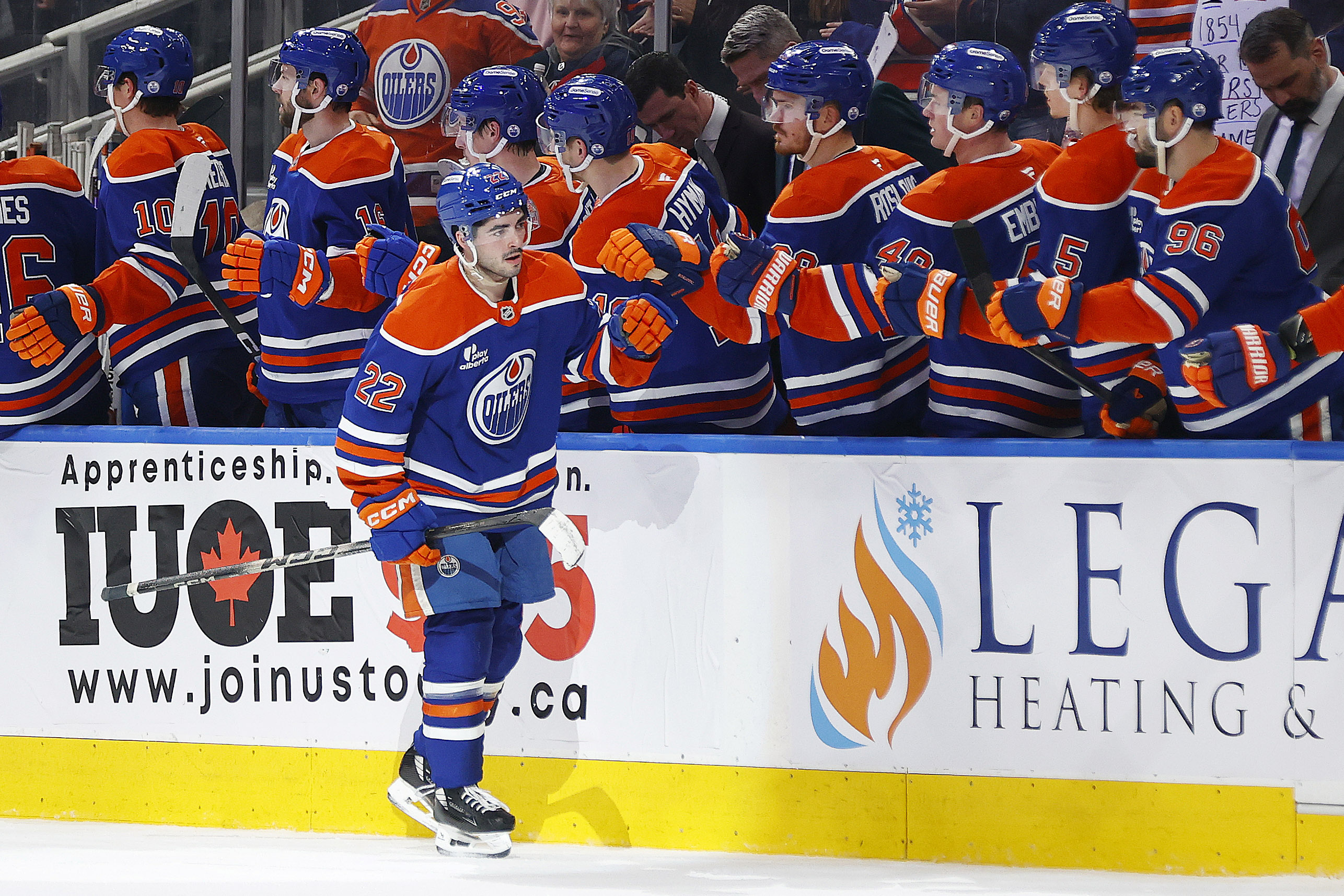 🏒 Golden Knights vs. Oilers Prediction & Odds: NHL Picks Tonight (April 4)