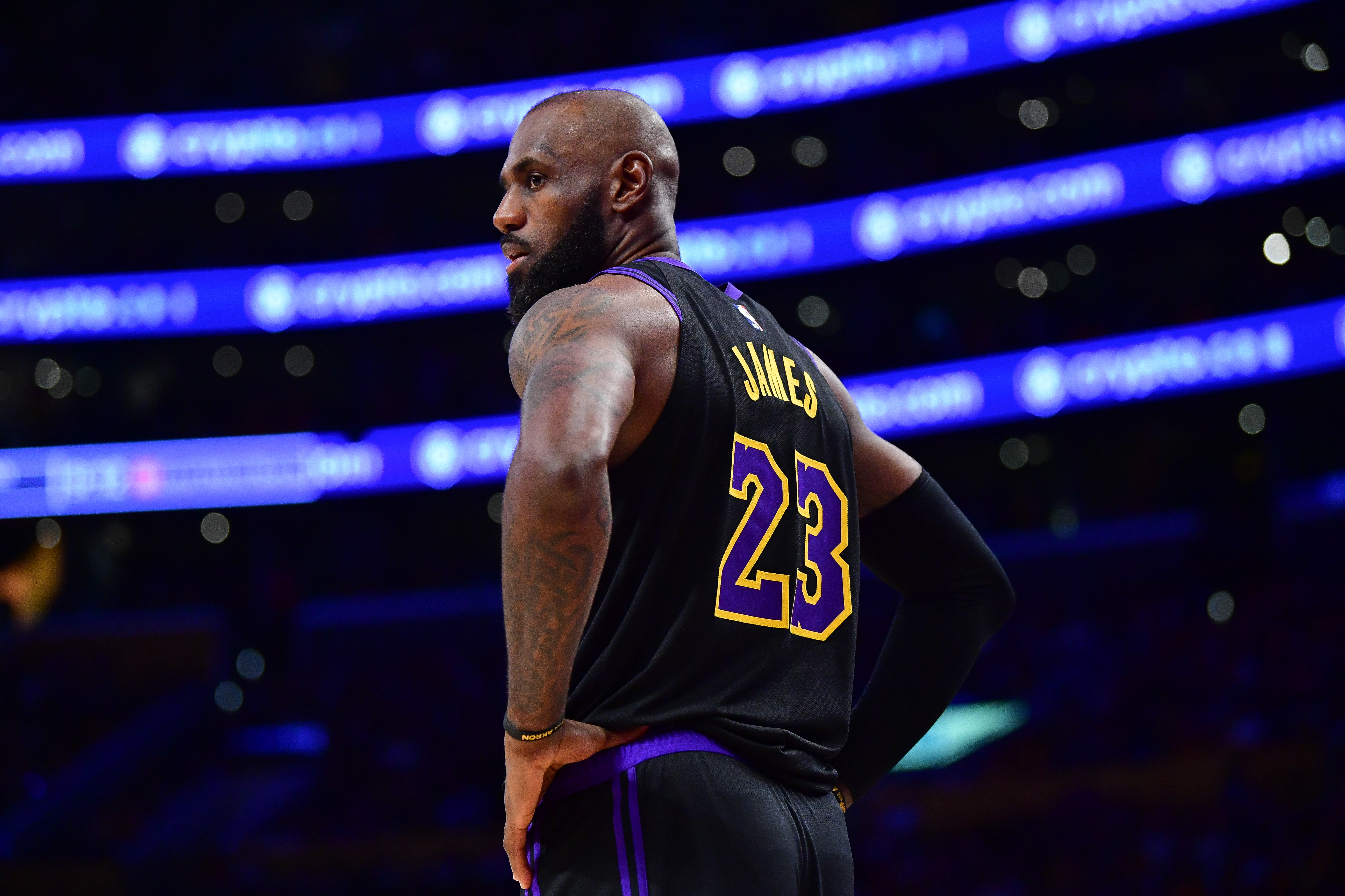 Los Angeles Lakers forward LeBron James as we look at his next team market on Kalshi.