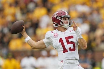 Alabama vs. South Carolina Prediction & Odds: College Football Week 9 Betting Preview