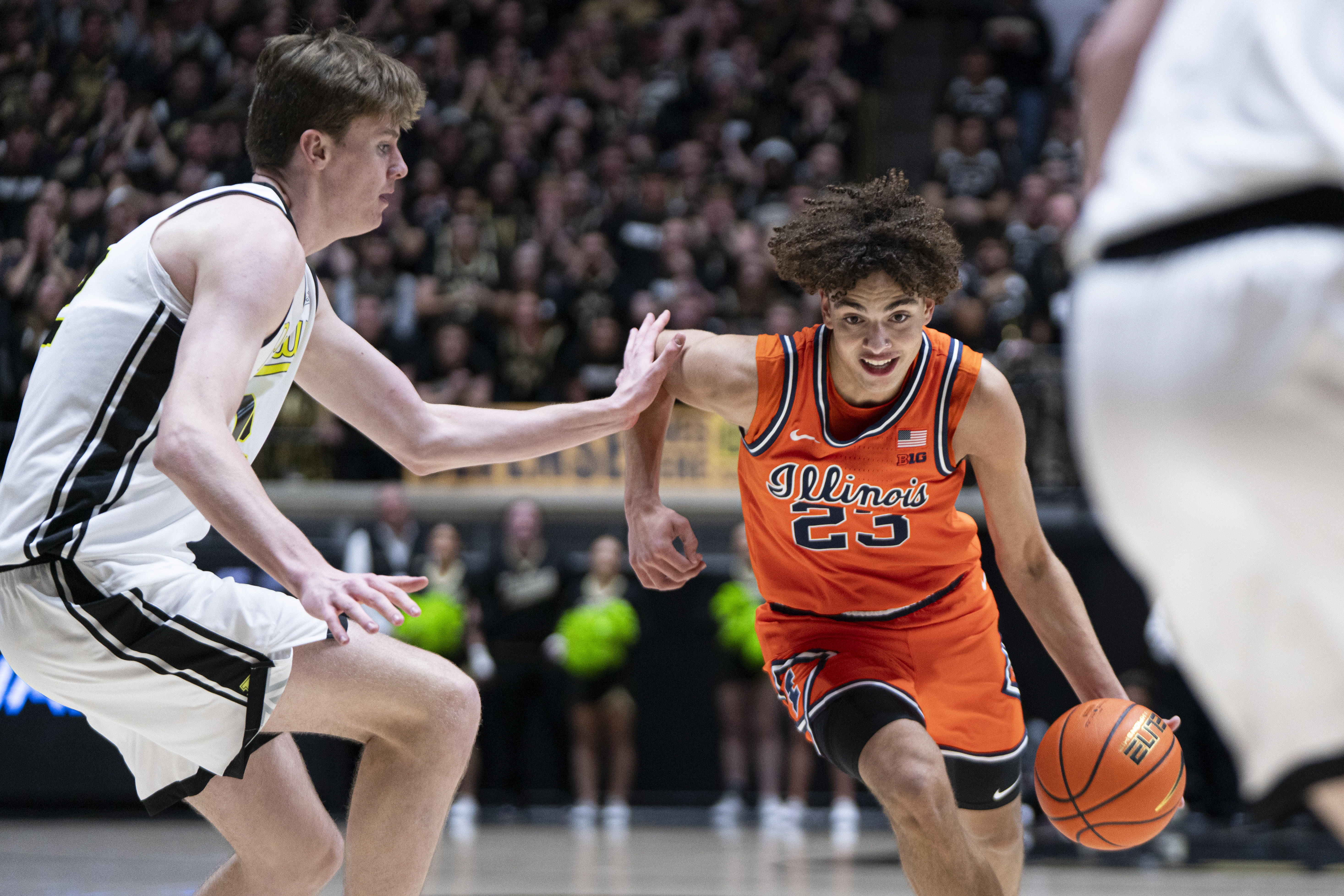 Illinois' Keaton Wagler is the focus of our college basketball best bets tonight.