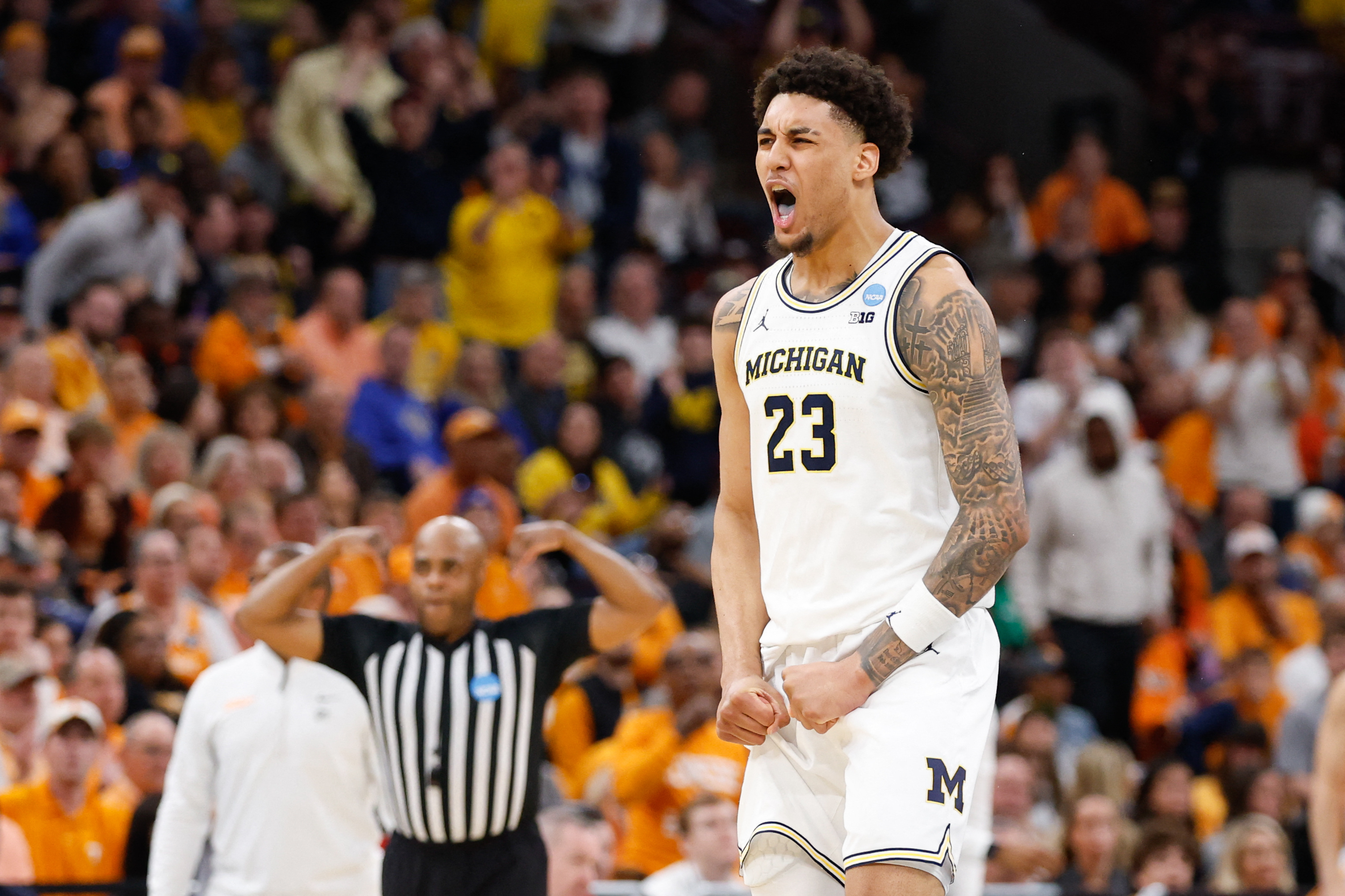 Michigan's Yaxel Lendeborg is key to our Michigan vs. Arizona prediction for our early Final Four picks. 